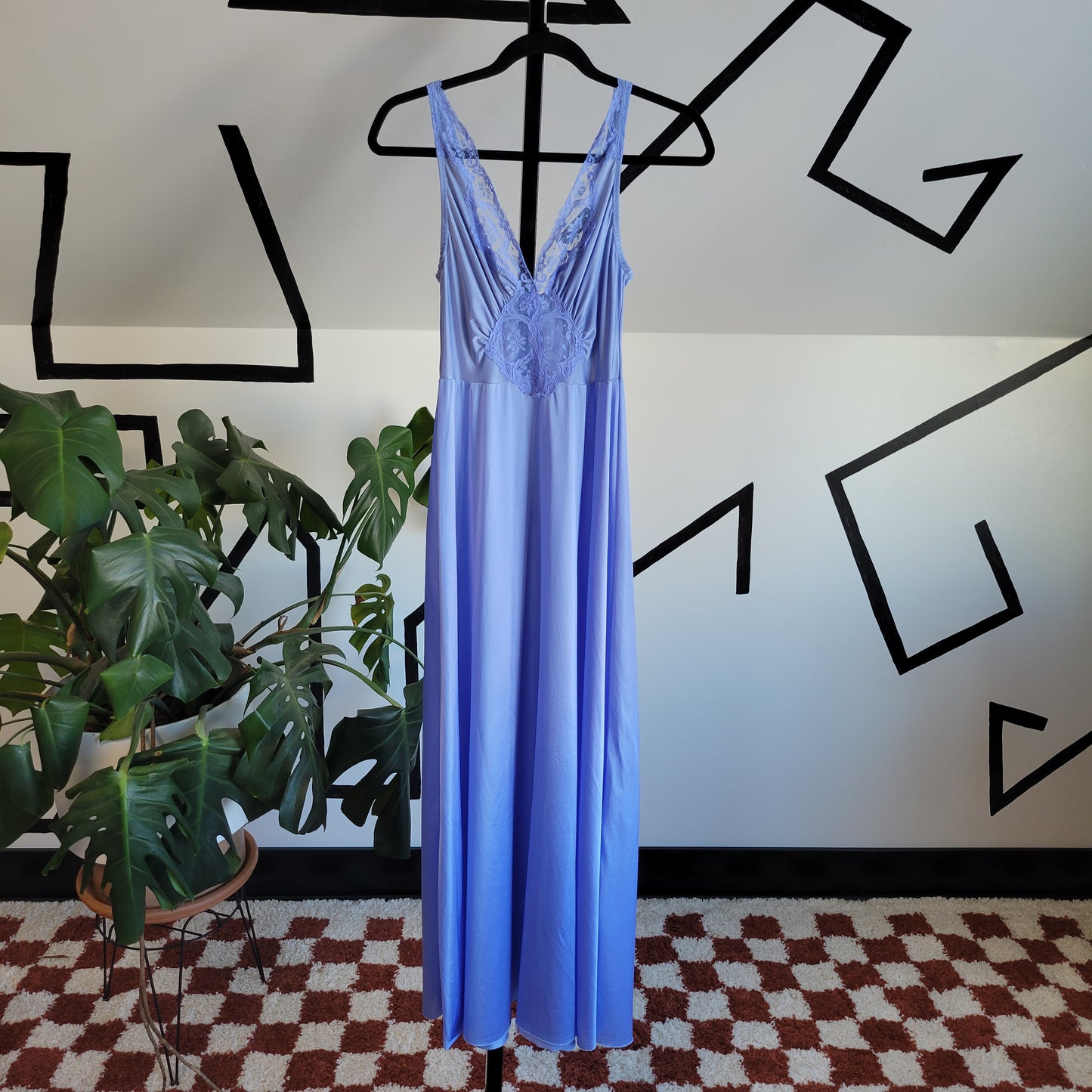 Olga Bodysilk Vintage 70s Periwinkle Gathered Bust Night Gown - Medium