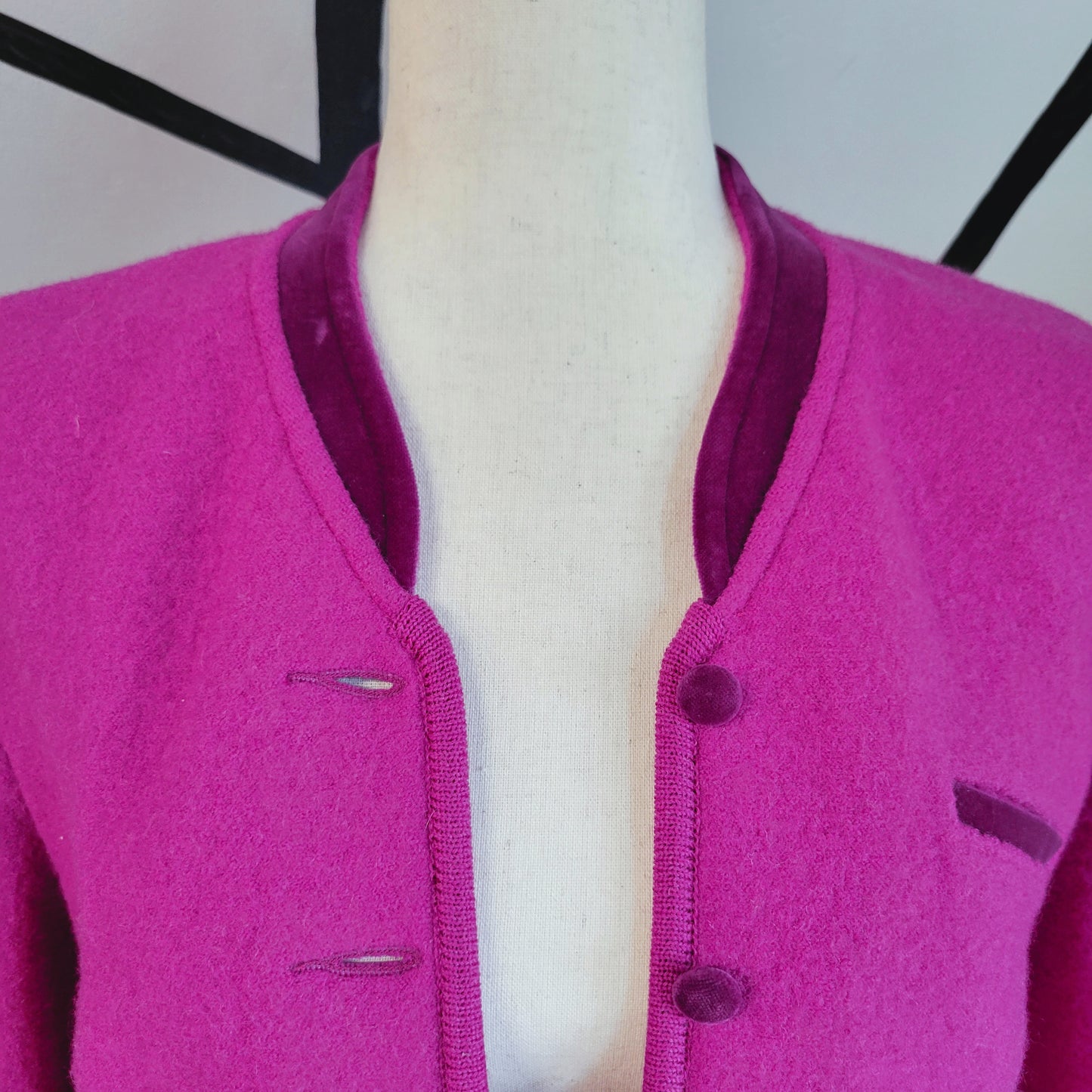 Geiger Vintage Wool Cropped Blazer with Velvet Trim - medium