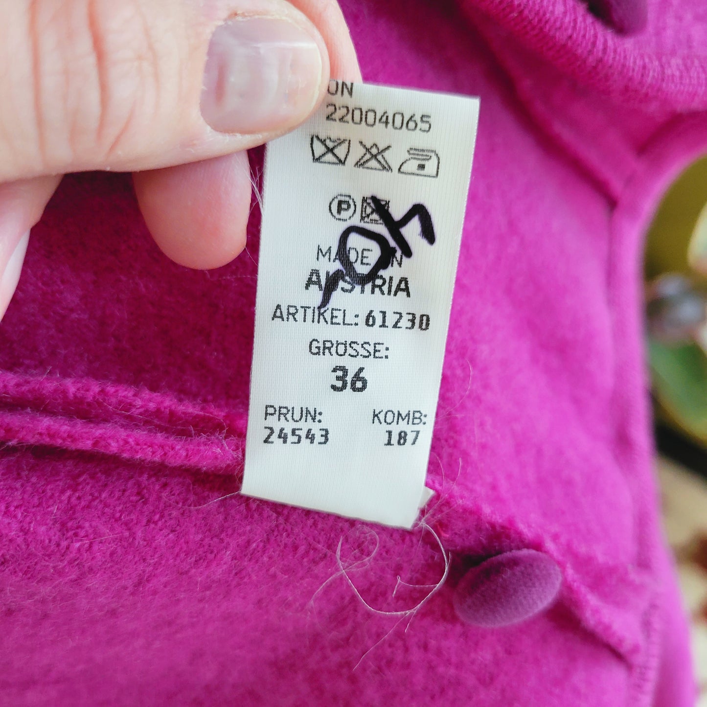 Geiger Vintage Wool Cropped Blazer with Velvet Trim - medium