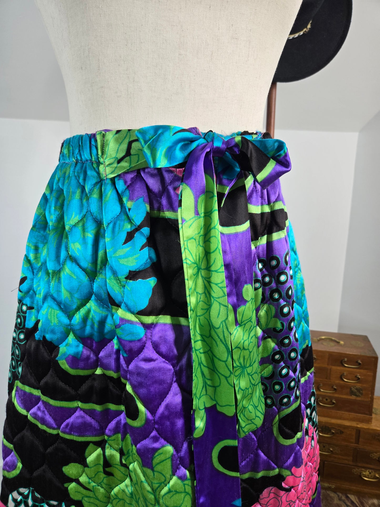 Penney's Loungewear Vintage 70s Dayglo Quilted Skirt - S/M/L