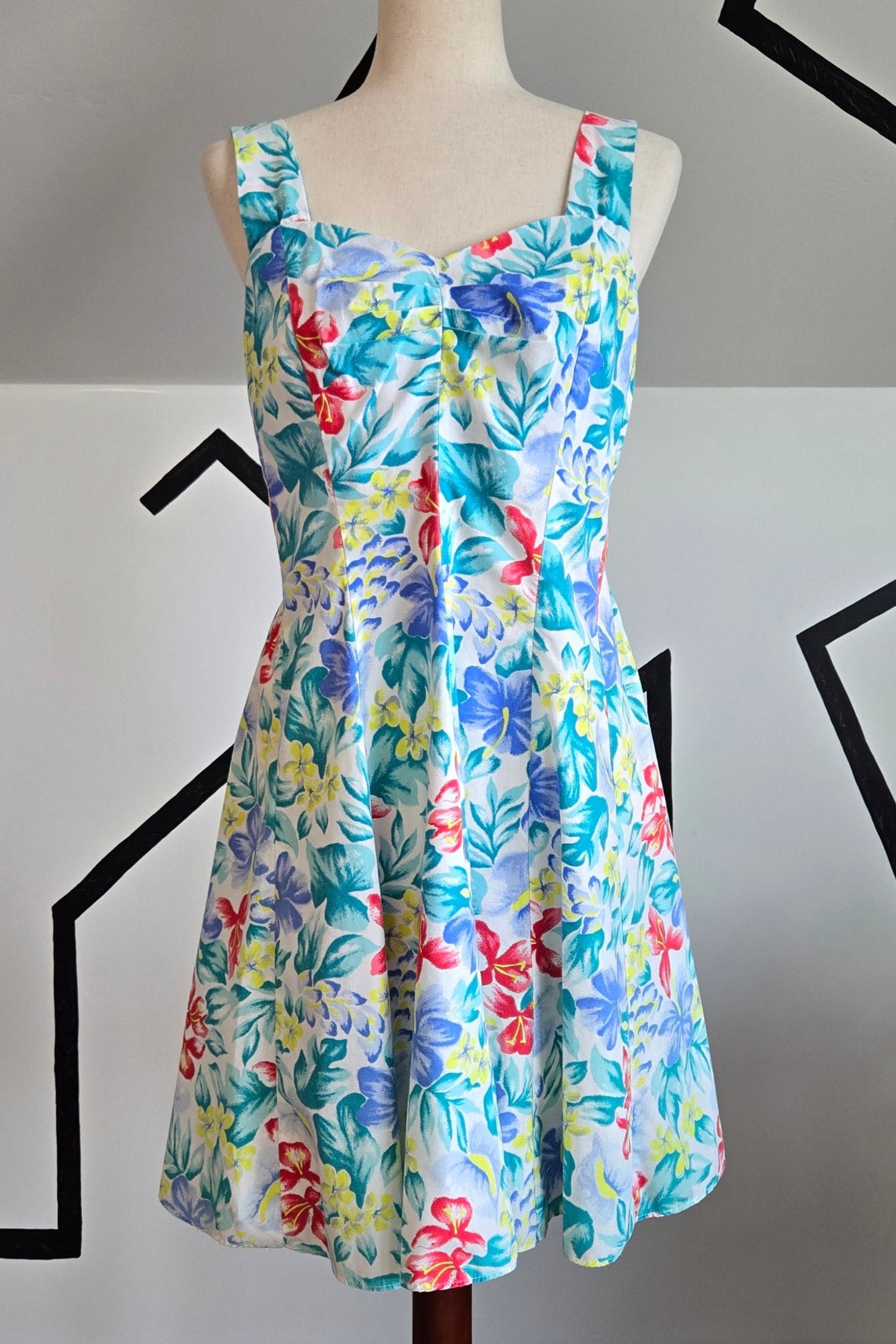 Rare Vintage 1980s Royal Creations Made in Hawaii Strap Dress - medium