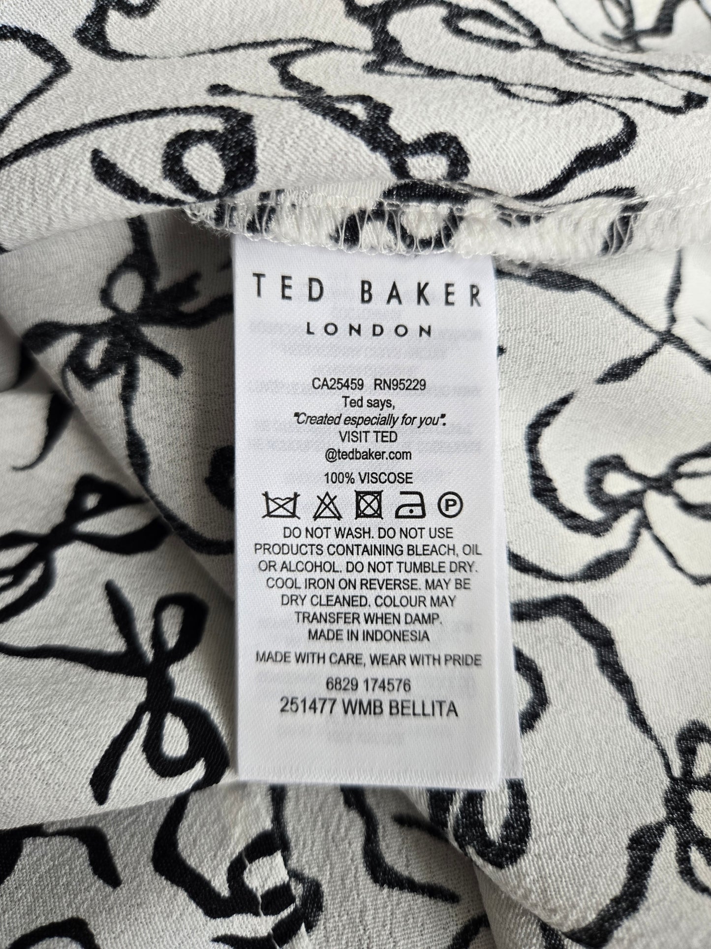Ted Baker London Designer Bow Print Top - XS/S
