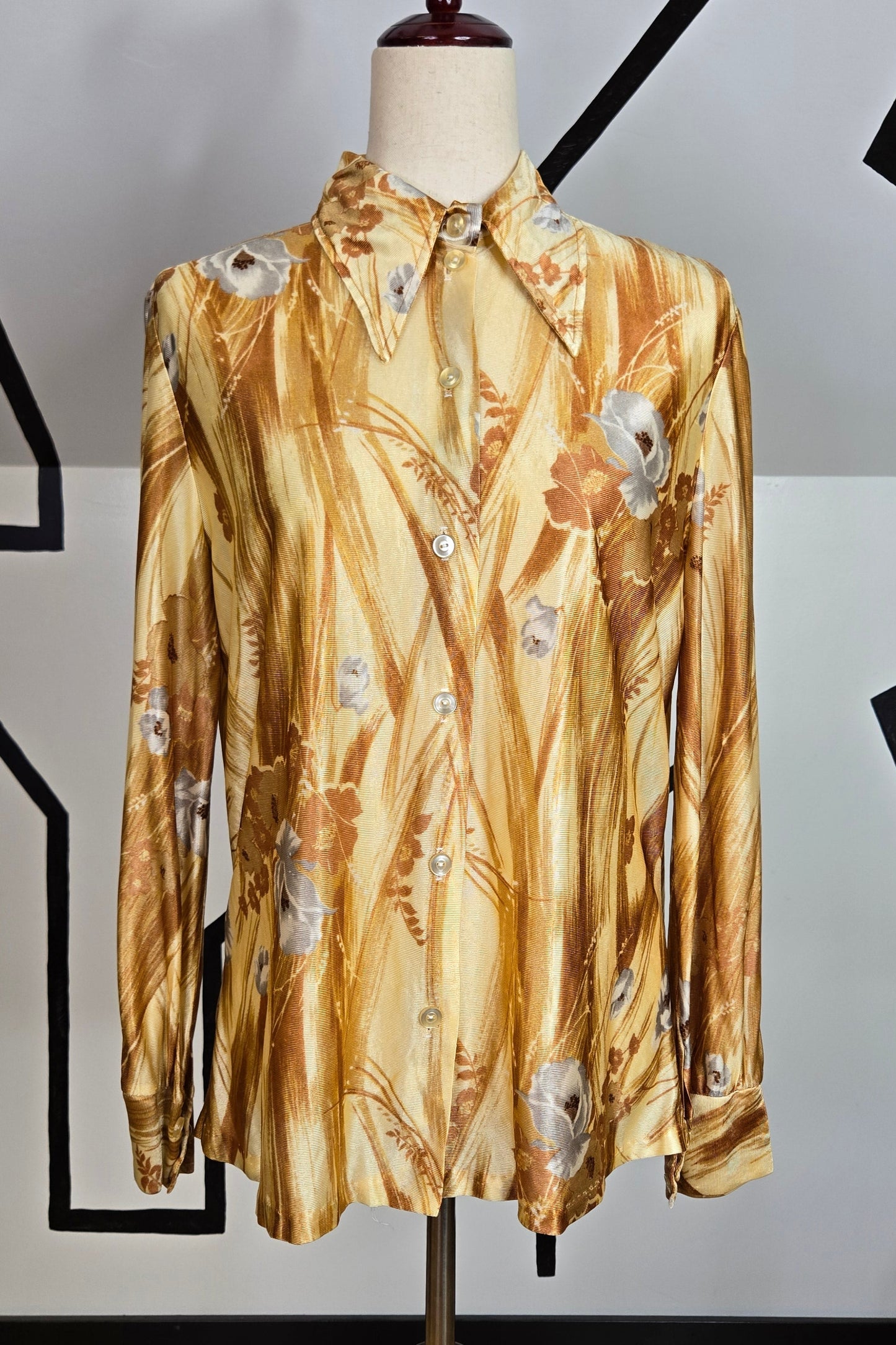 Vintage Brown Floral 1960s Shiny Nylon Sharp Dagger Collar Top - medium/large