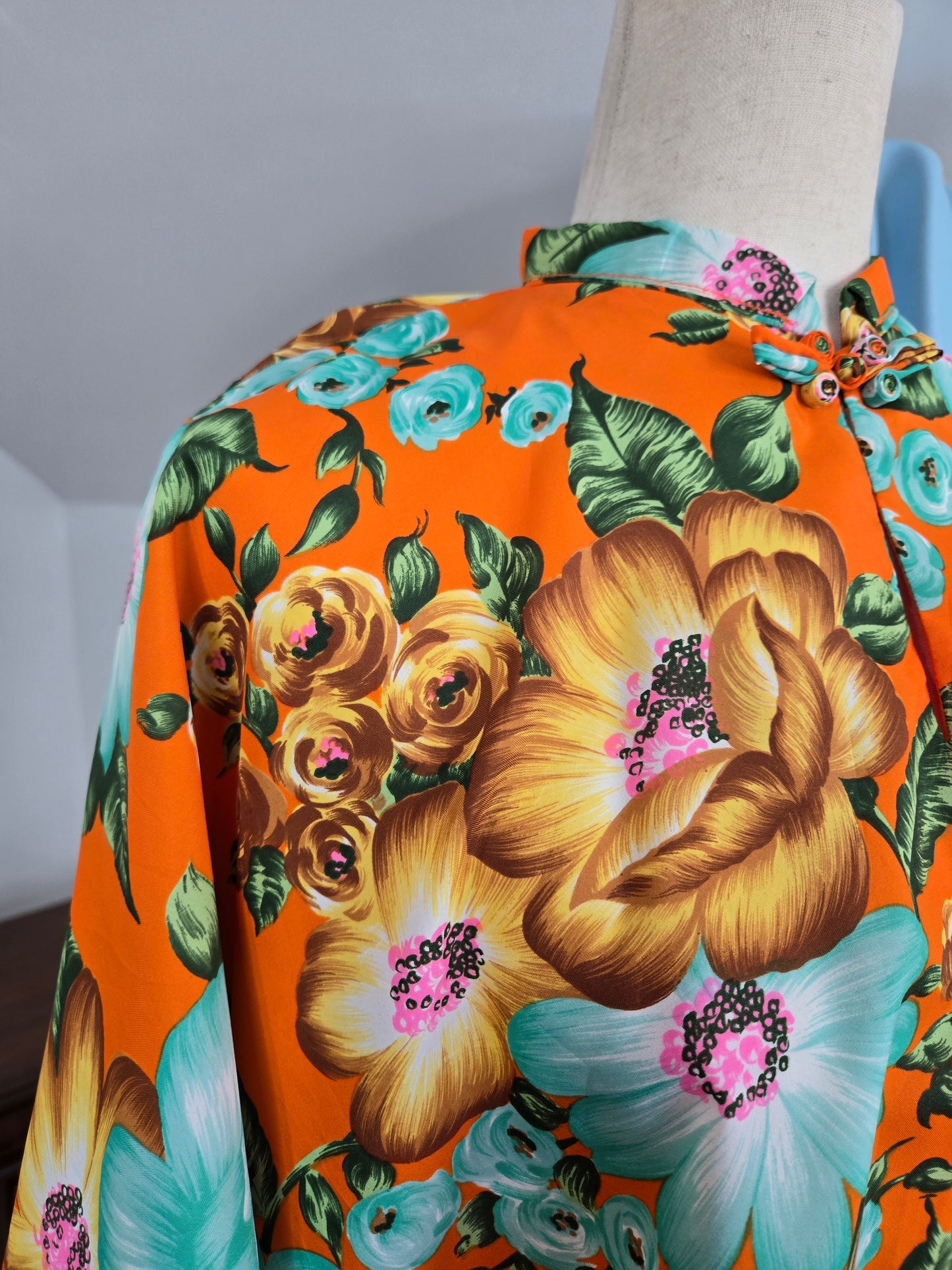 Vintage Dayglo Hawaiian Print Halftan Top - large