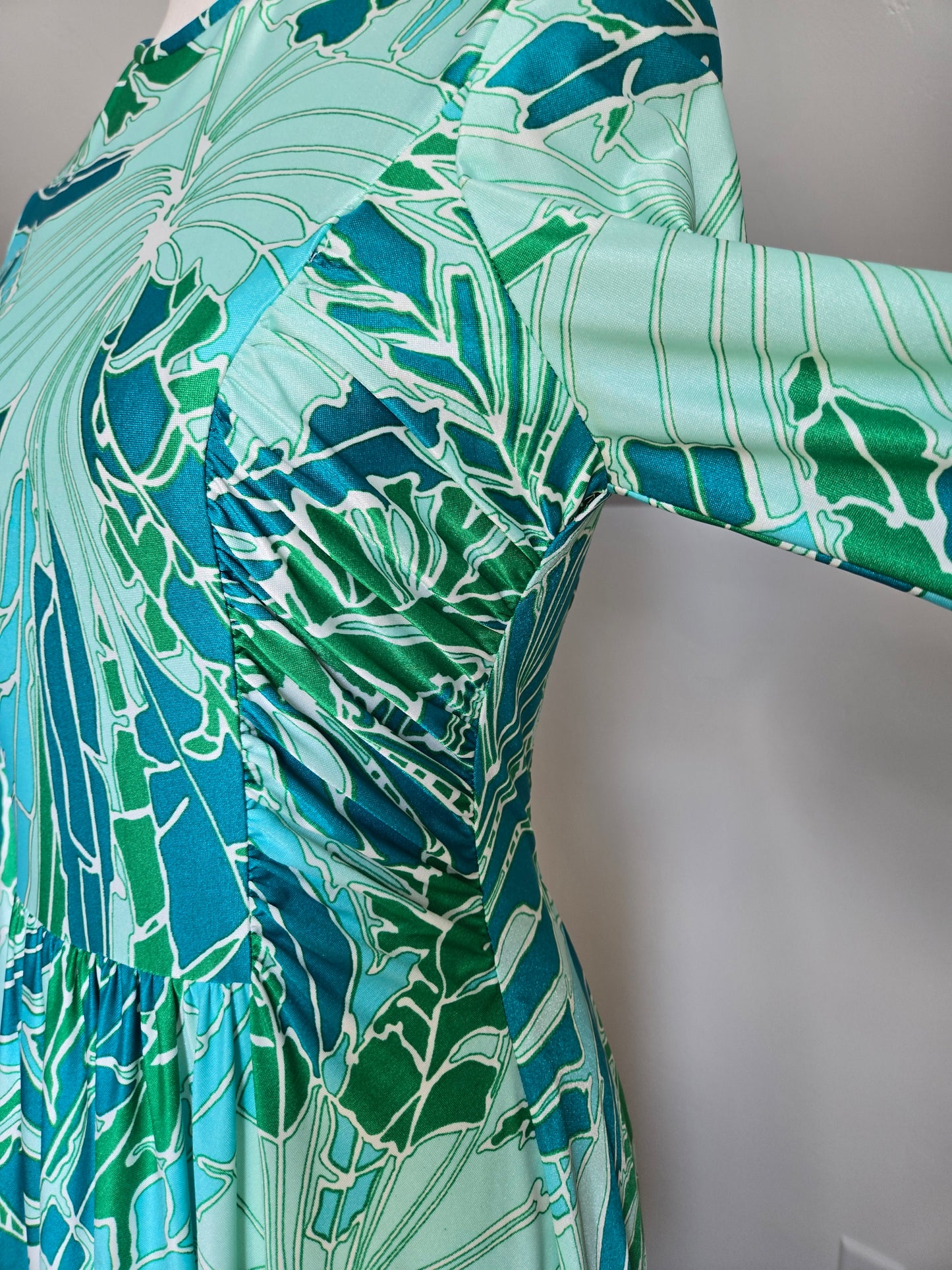 Rona California Vintage 70s Blue/Green Psychedelic Dress - medium