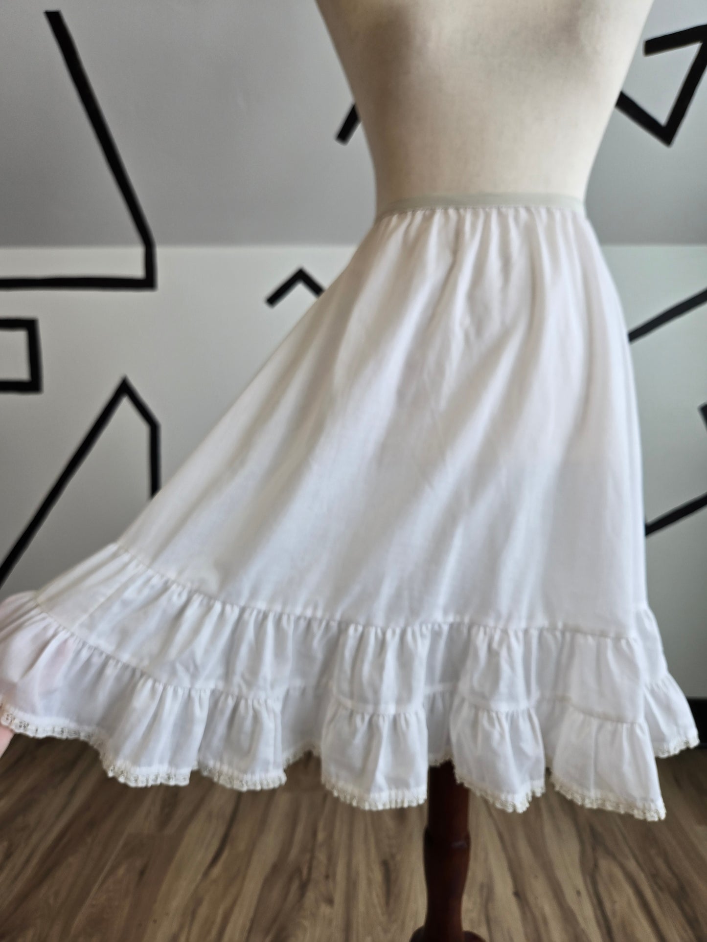 Vintage Edwardian Style Shorter White Cotton Blend Muslin Petticoat - small