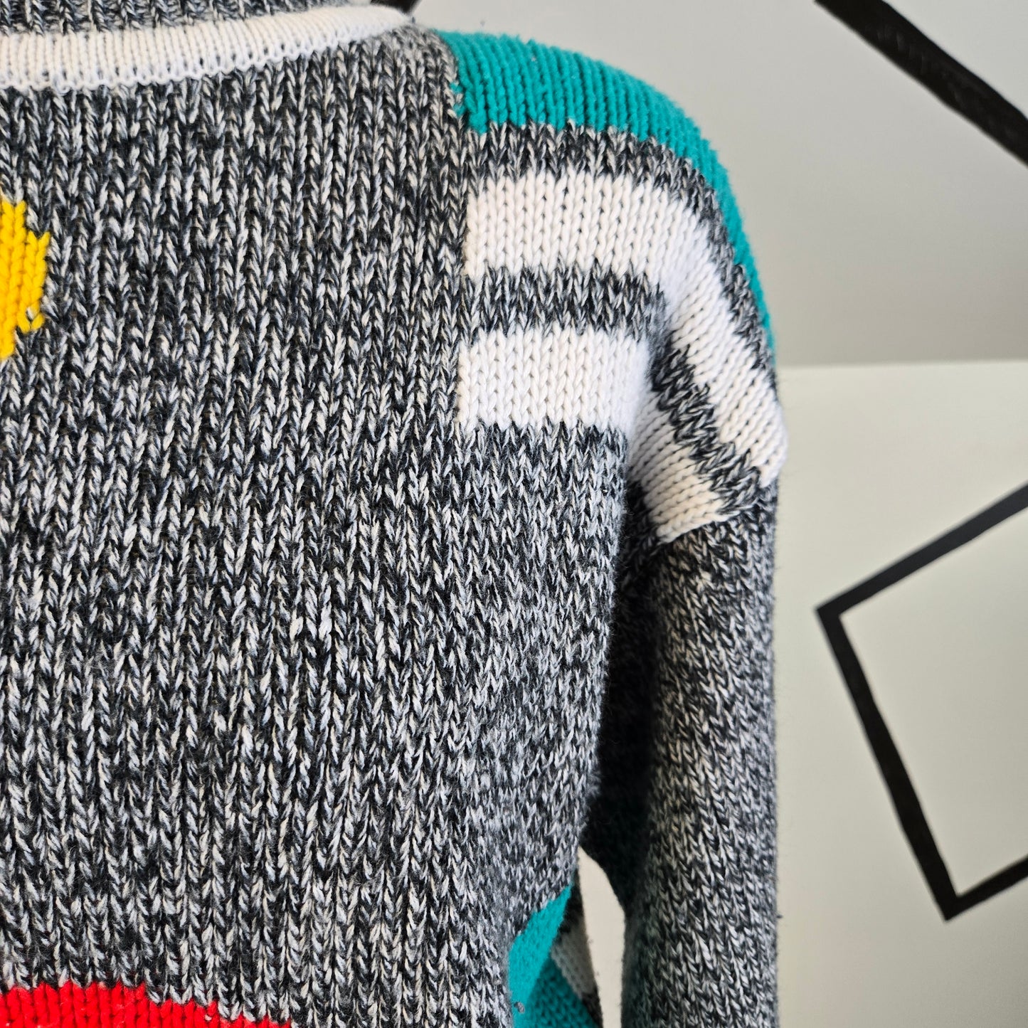 Nuggets Vintage 80s Pacman Knit Sweater made in Korea - medium