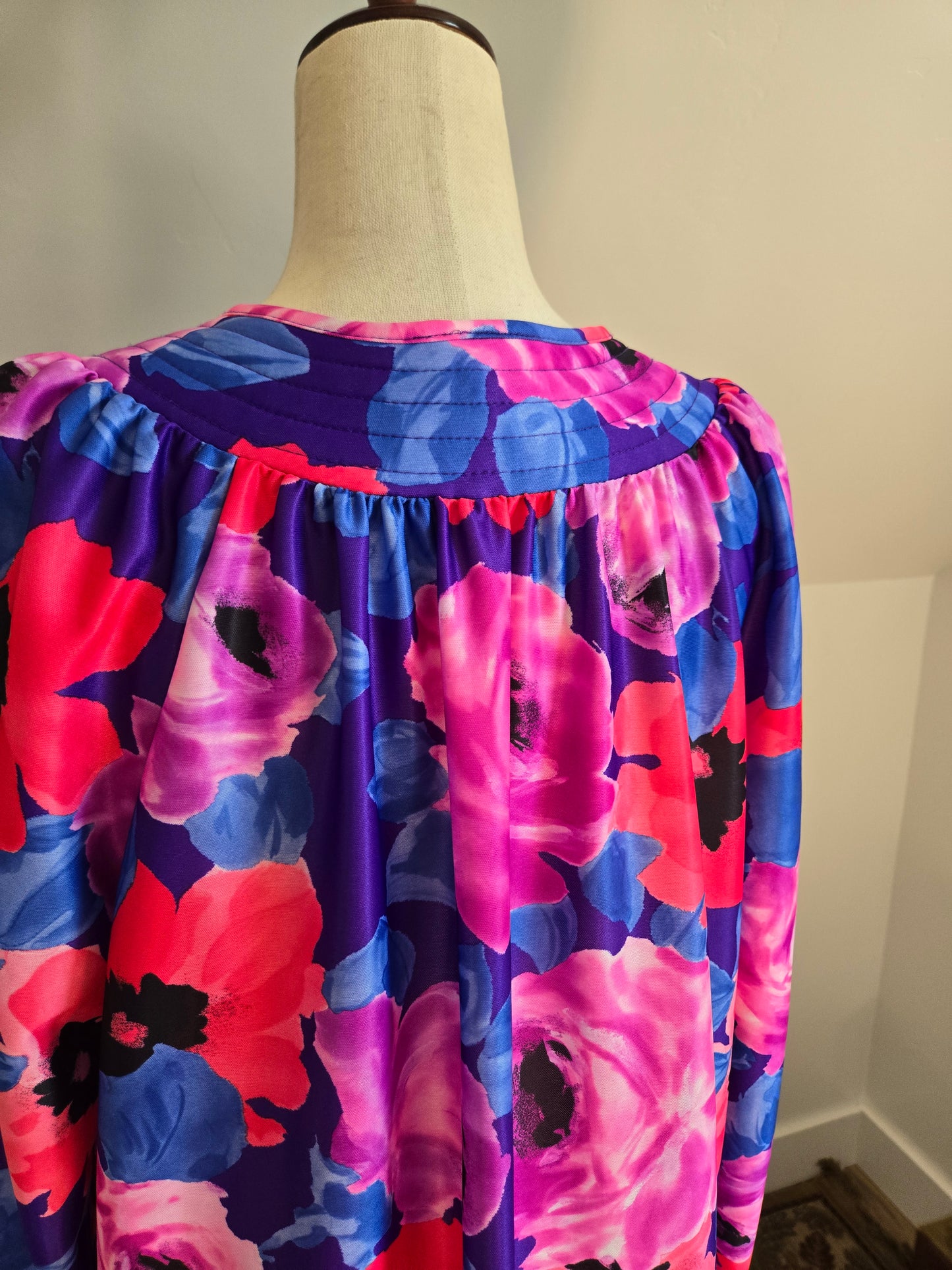 Granada Vintage Floral House Dress - large/XL