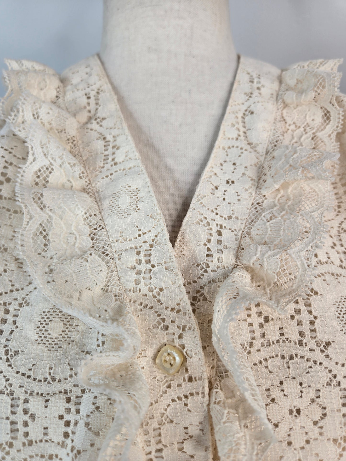 Tumbleweeds Vintage 70s Cotton Lace Ruffle Top - large