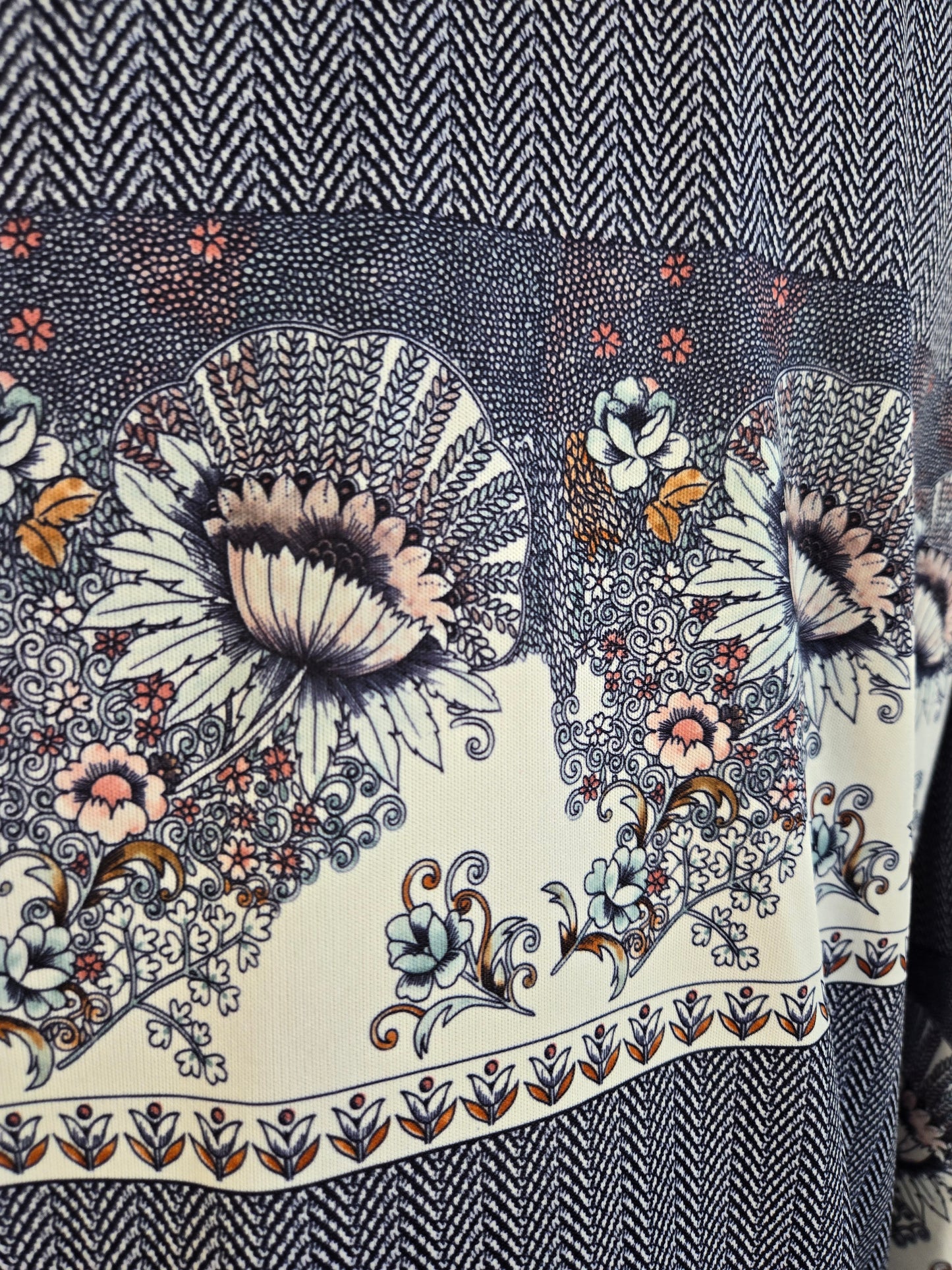 Joel Vintage 70s Navy Print Top - large