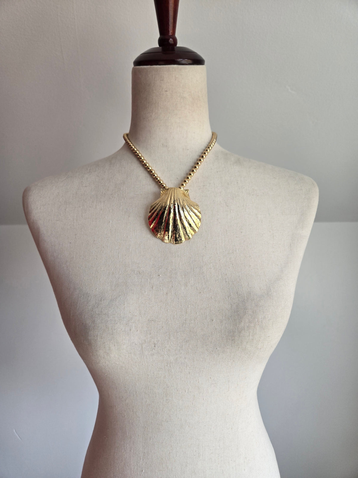 Gay Boyer Signed Vintage Gold Shell Necklace