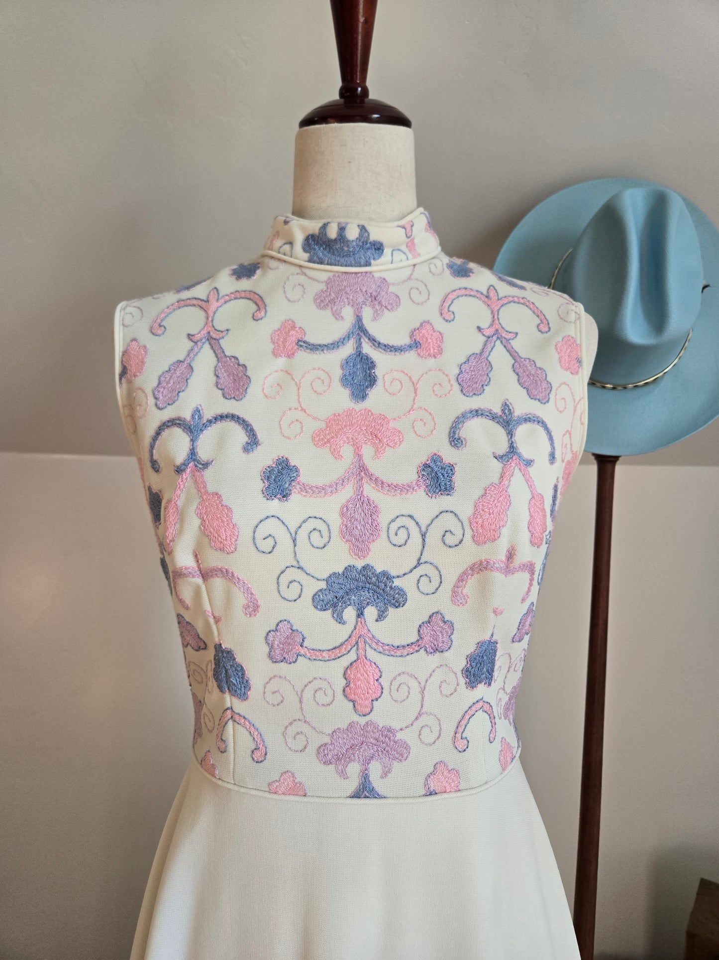 Vicky Vaughn Vintage 70s Maxi Dress - small/medium