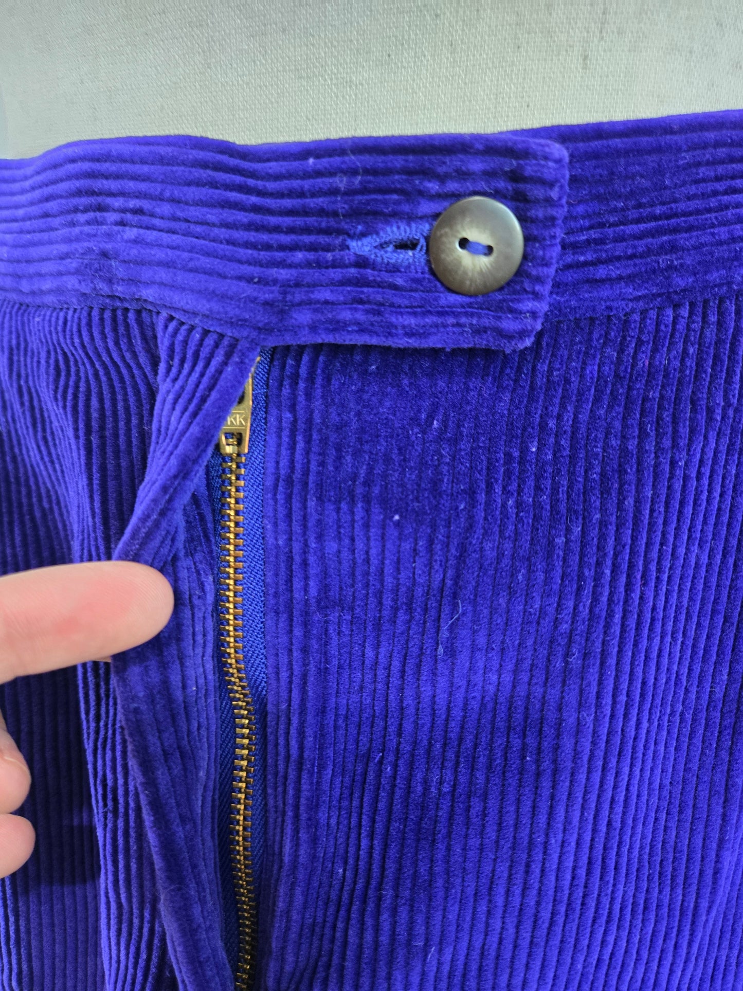 Liz Sport Vintage Purple Cotton Corduroy Skirt - small