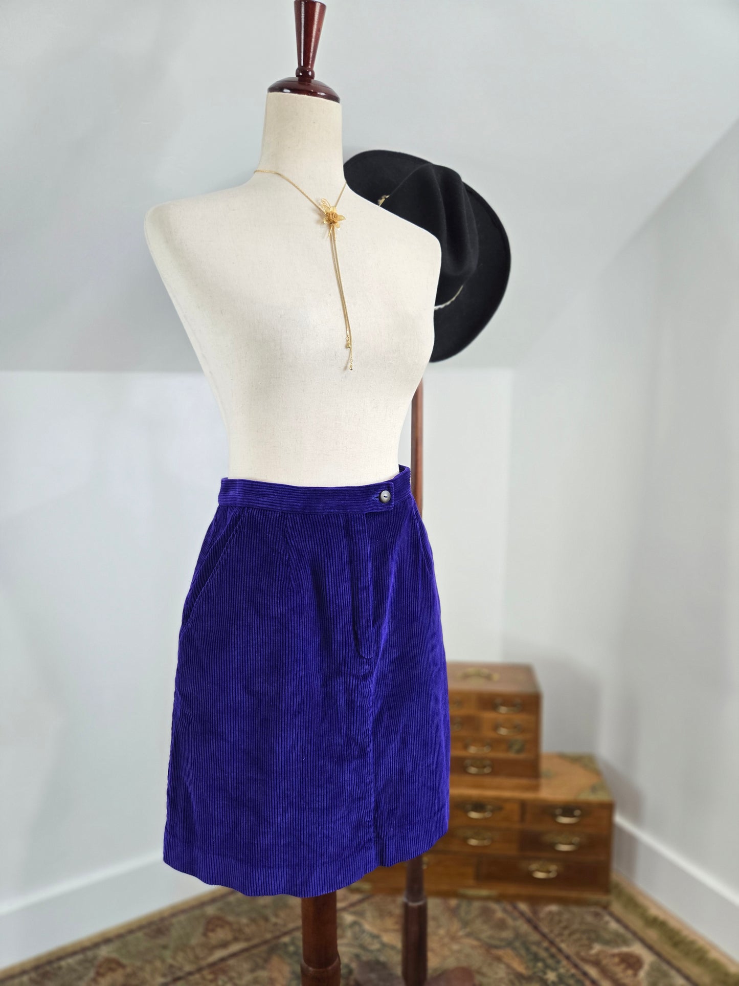 Liz Sport Vintage Purple Cotton Corduroy Skirt - small