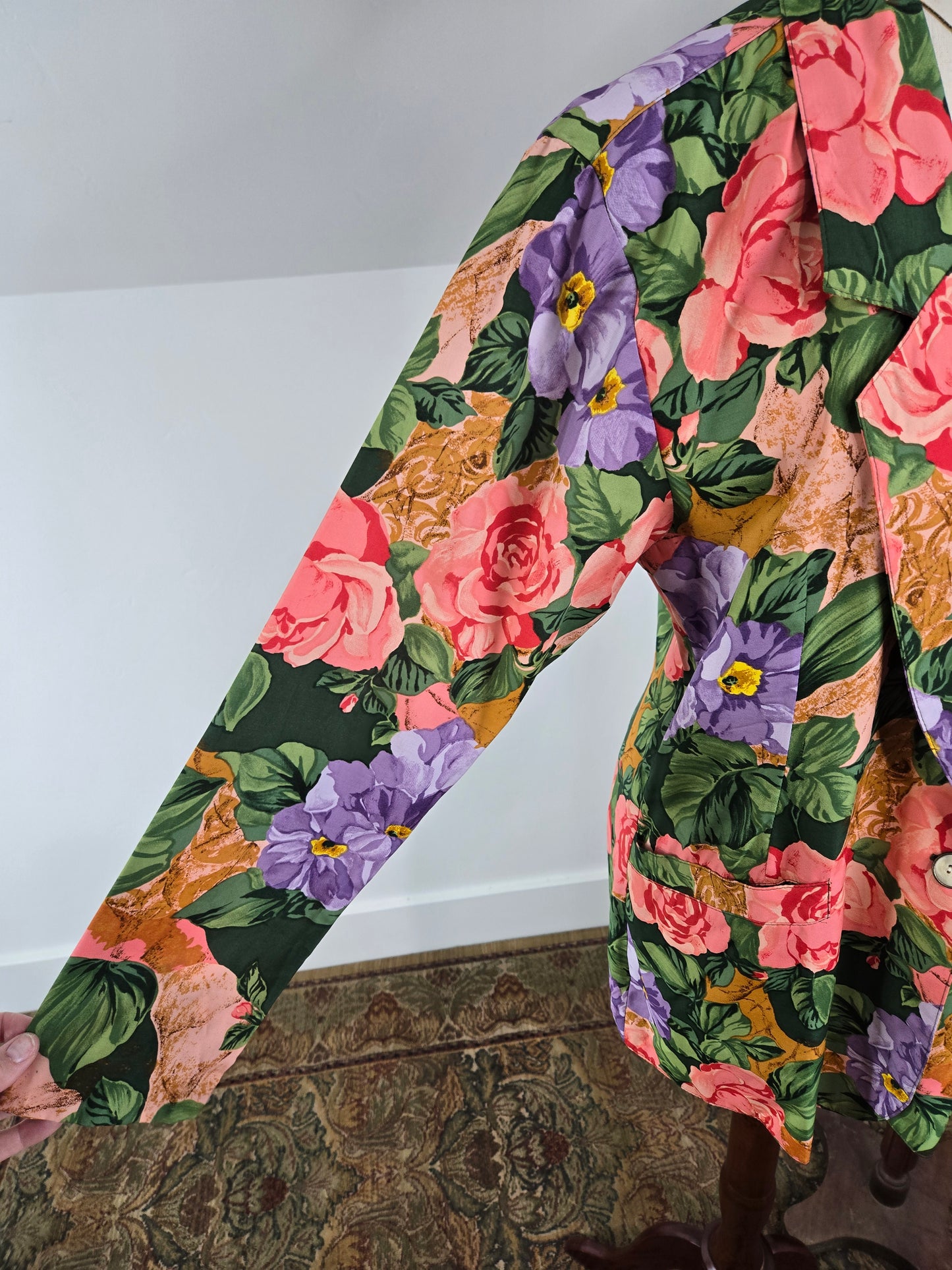 Carol Anderson Collection Vintage Floral Rayon Blazer - medium