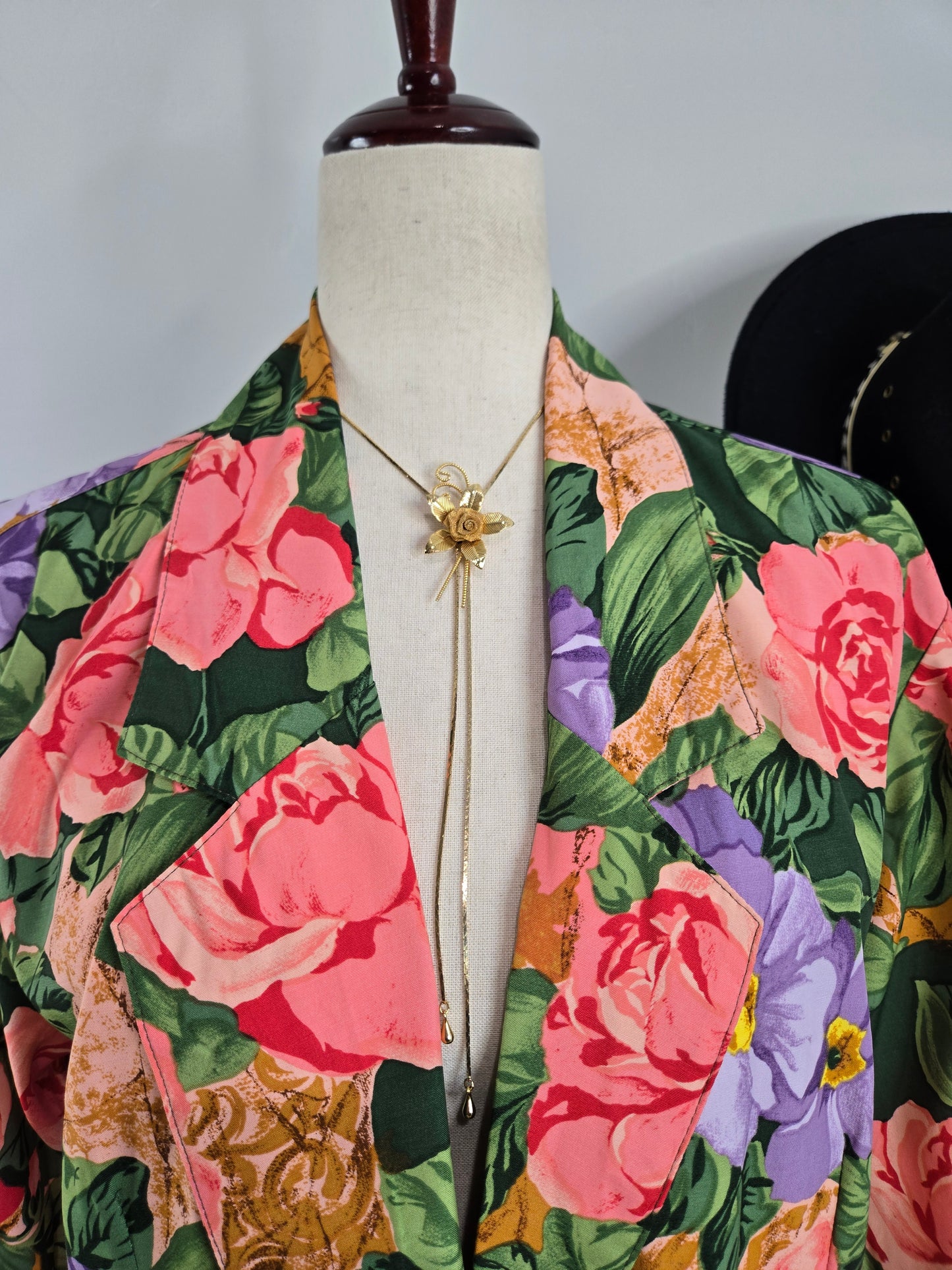 Carol Anderson Collection Vintage Floral Rayon Blazer - medium