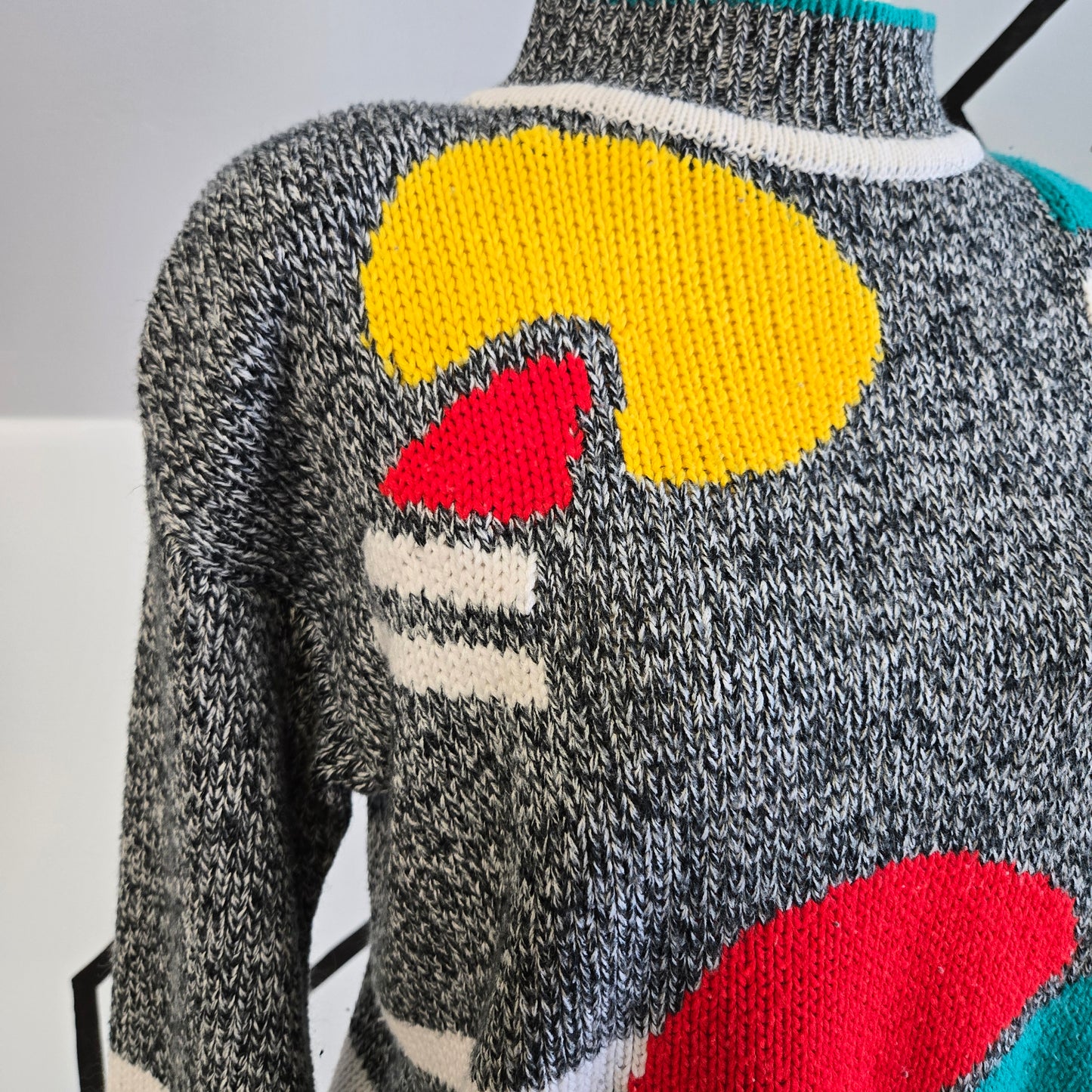 Nuggets Vintage 80s Pacman Knit Sweater made in Korea - medium