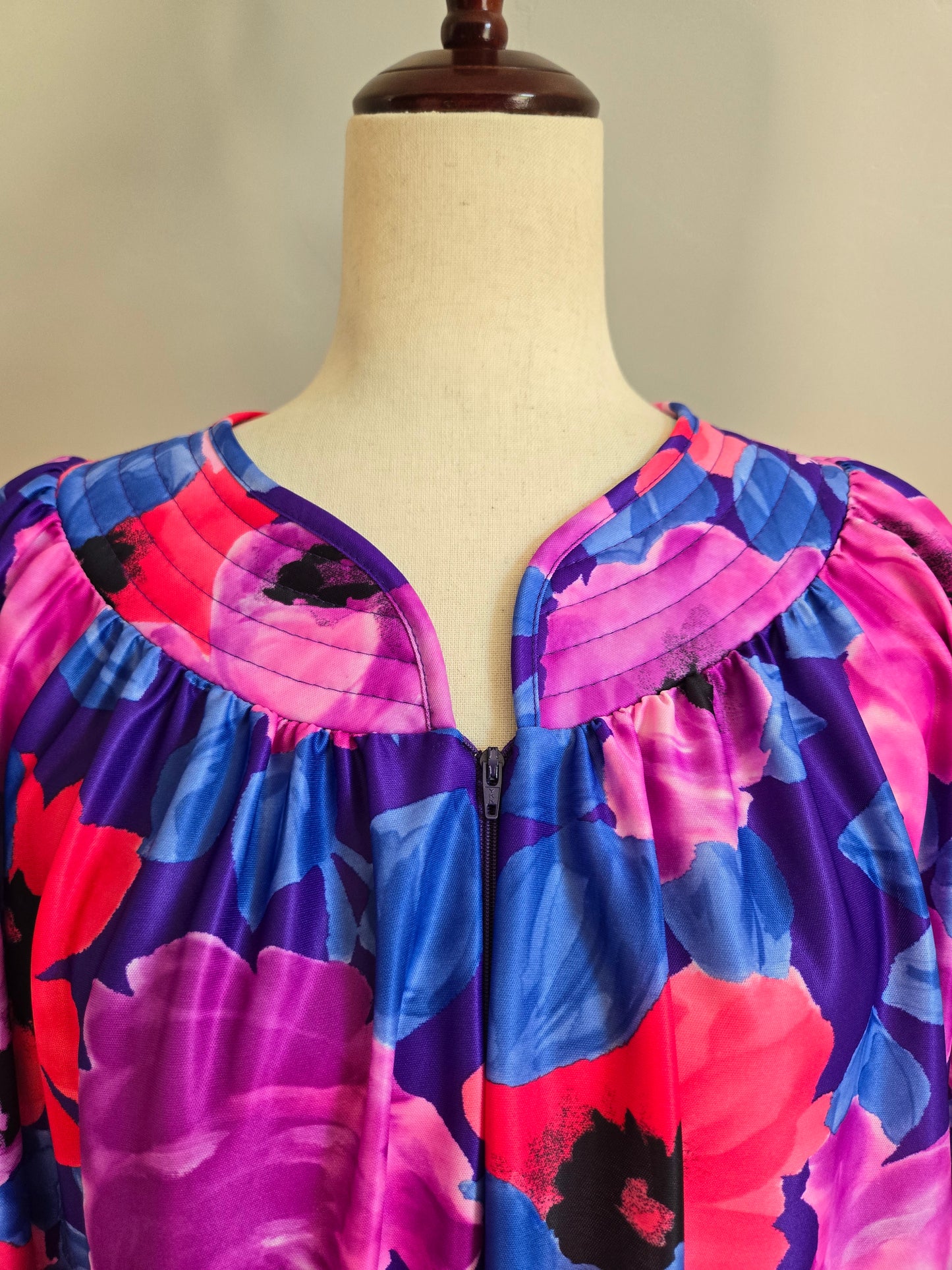 Granada Vintage Floral House Dress - large/XL