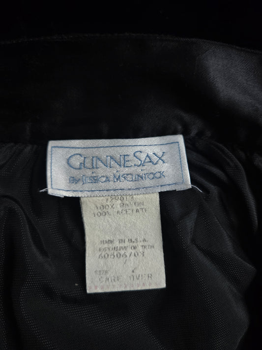 Gunne Sax by Jessica McClintok Black Velvet Skirt - XS