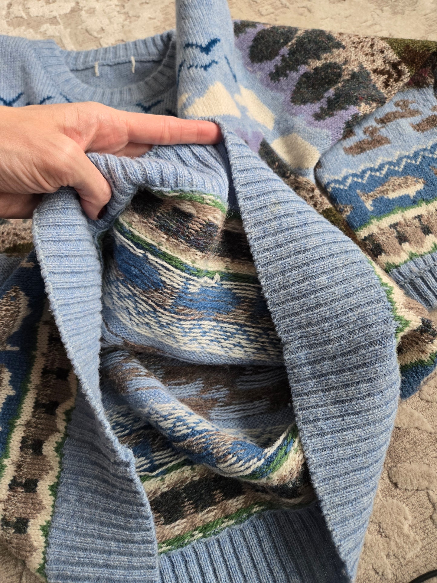 Orvis Vintage Outdoor Scene Wool Sweater - Medium