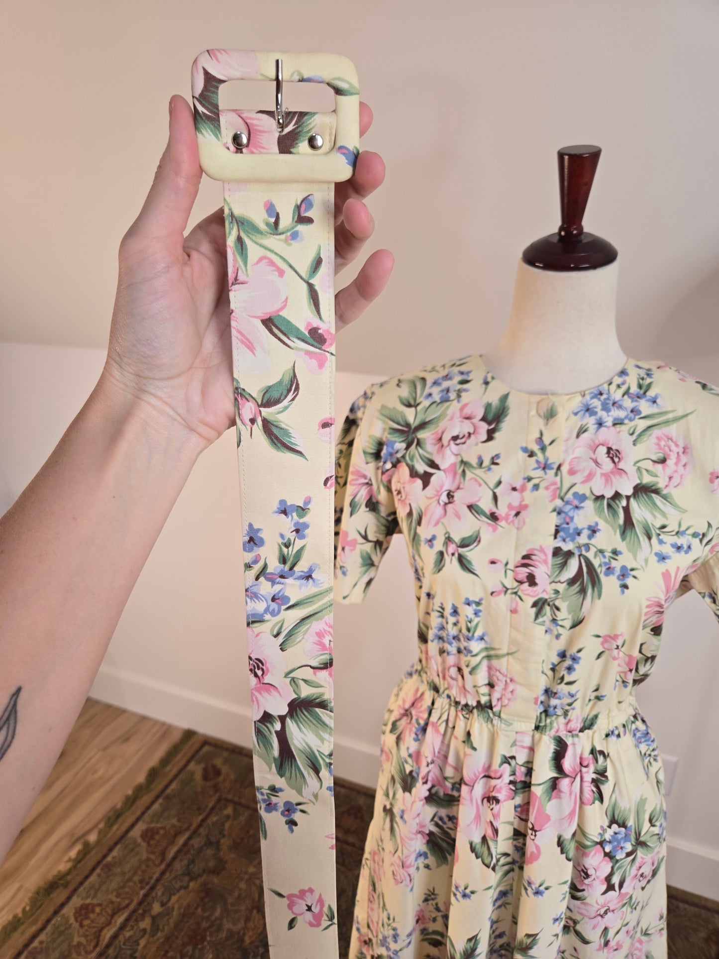 All Week Long 80s Cotton Floral Dress - medium