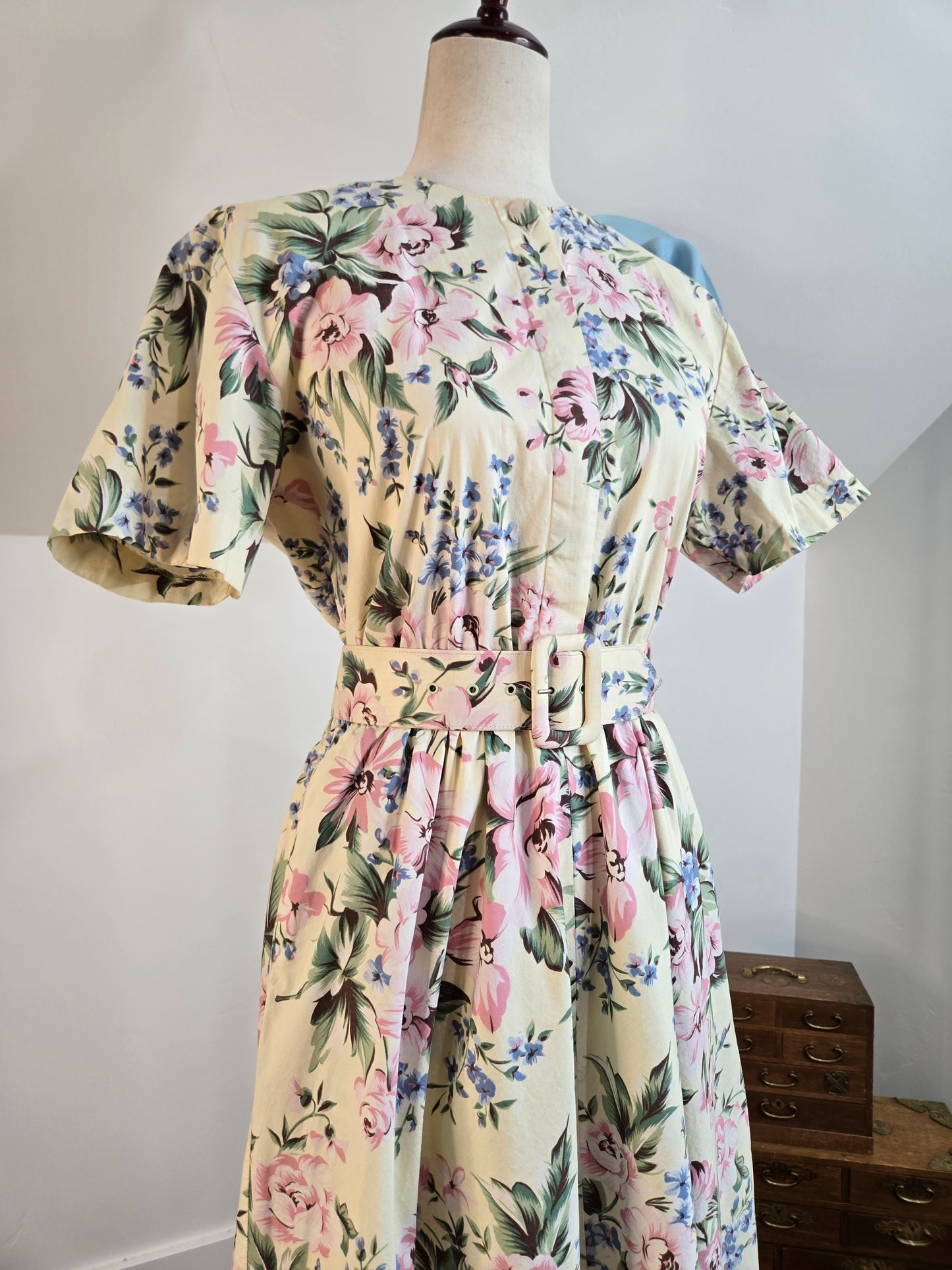 All Week Long 80s Cotton Floral Dress - medium