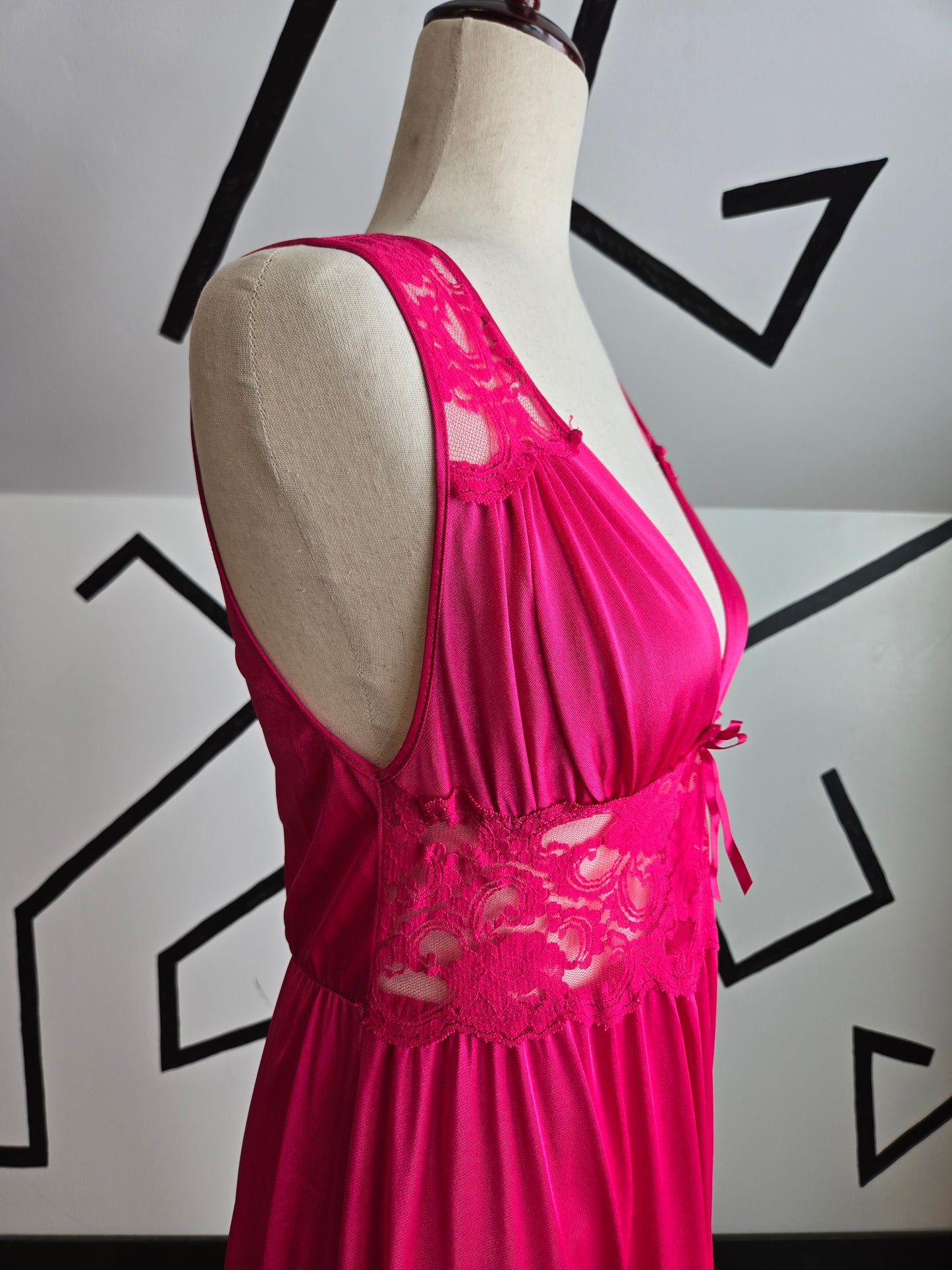 Vintage Fuchsia Pink Peignoir Maxi Dress with Lace Middle - small
