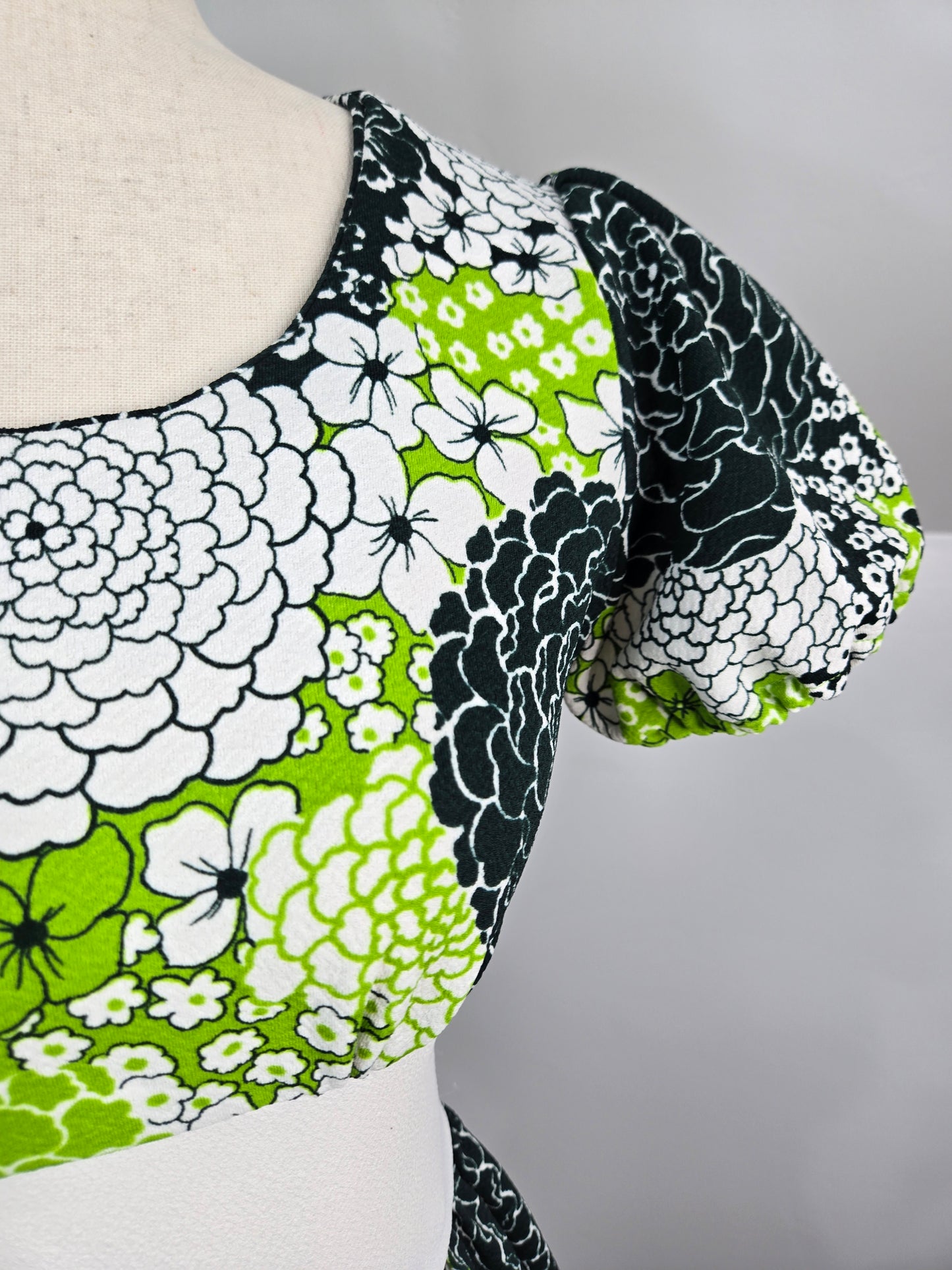 Barkcloth 1960s Green Dayglo Mini Dress with Puff Sleeve - small