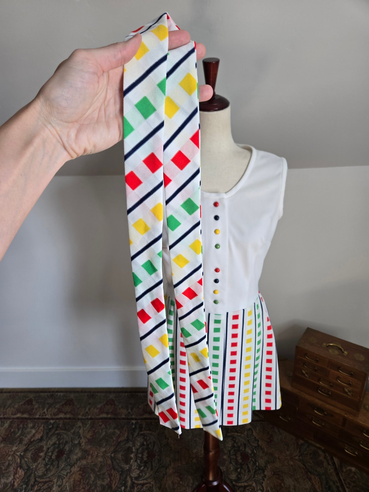 Fountain Square 70s Stop Light Dress - medium