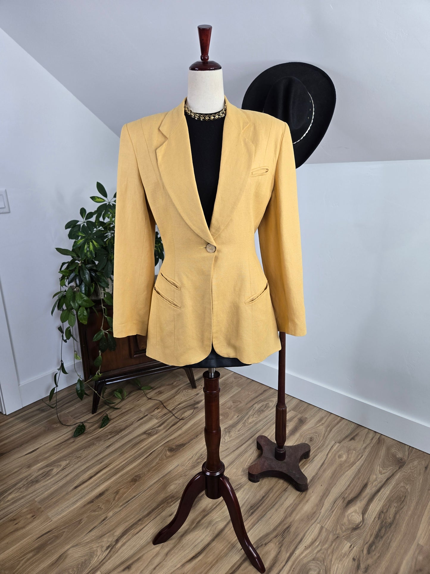 Moschery Vintage Mustard Yellow Linen Peplum Back Blazer - medium