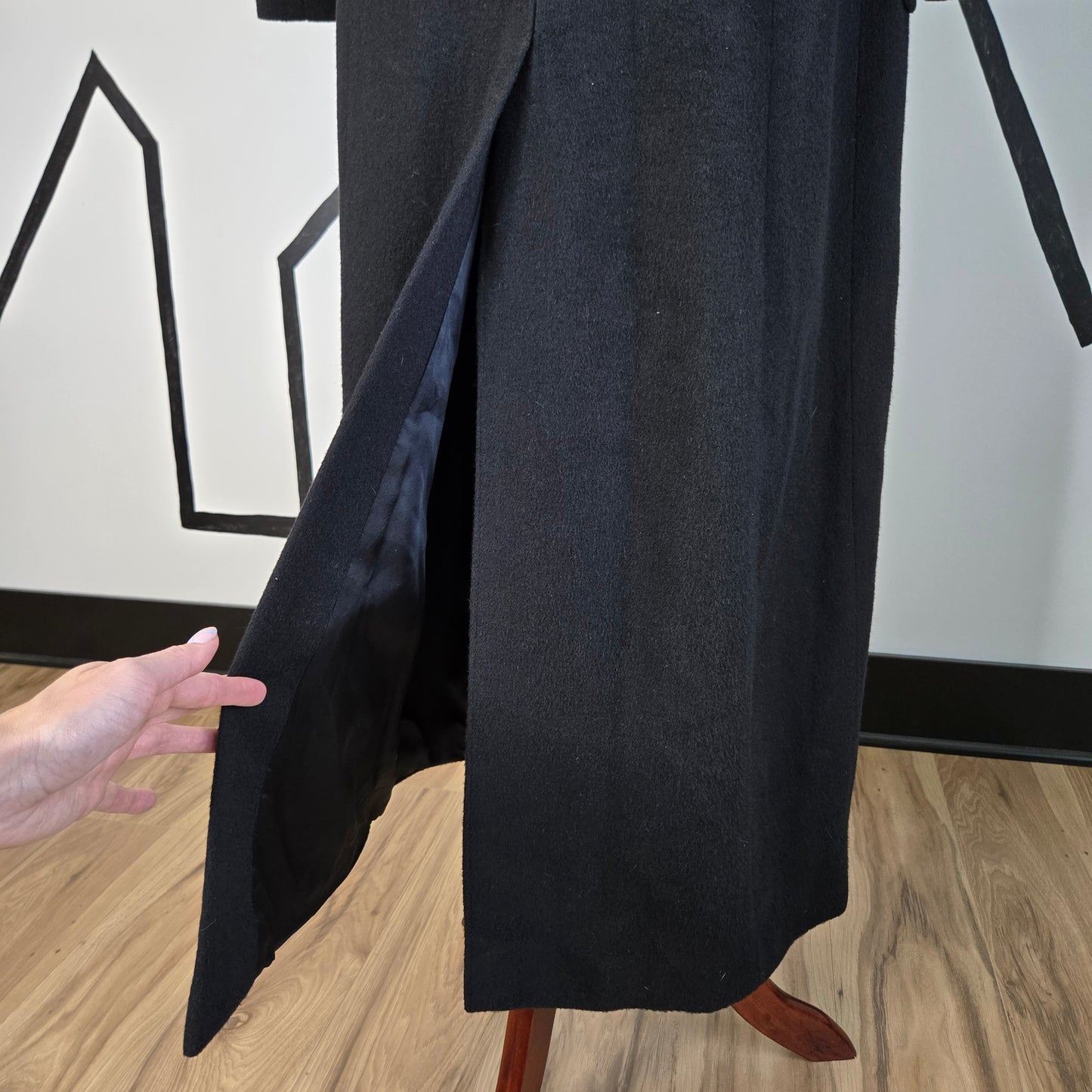 Perry Ellis Vintage Black Merino Wool Long Peacoat - size 8