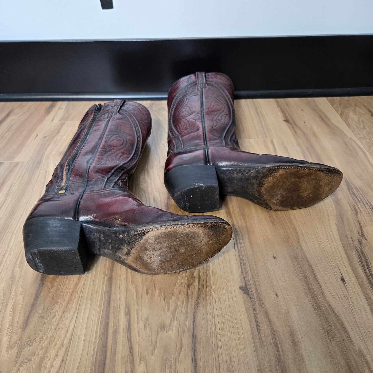 Lucchese San Antonio Black Cherry Leather Western Boots - Size 9 (womens)