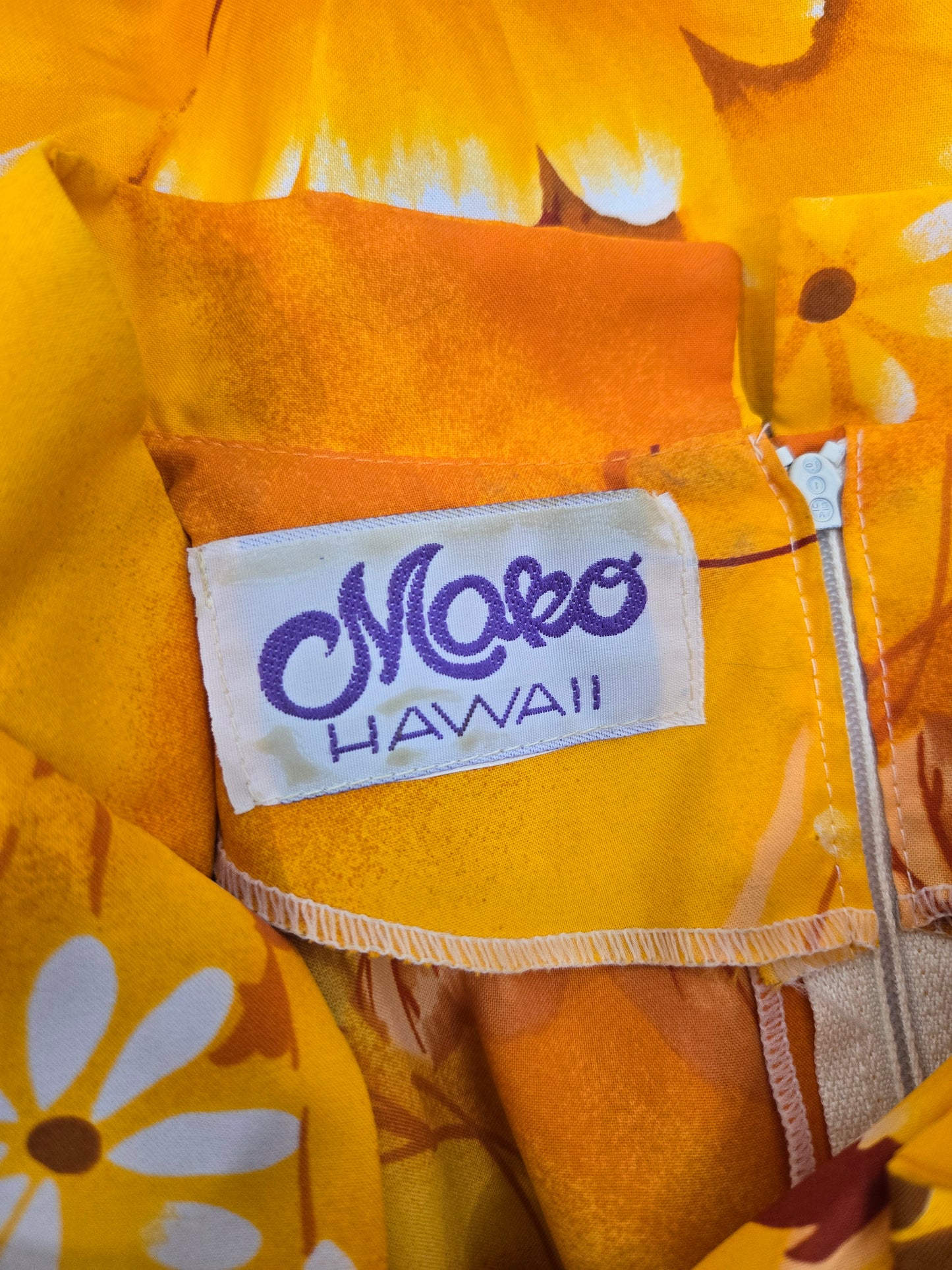 Moko Hawaii 1960s Vintage Orange Floral Dress - small/medium