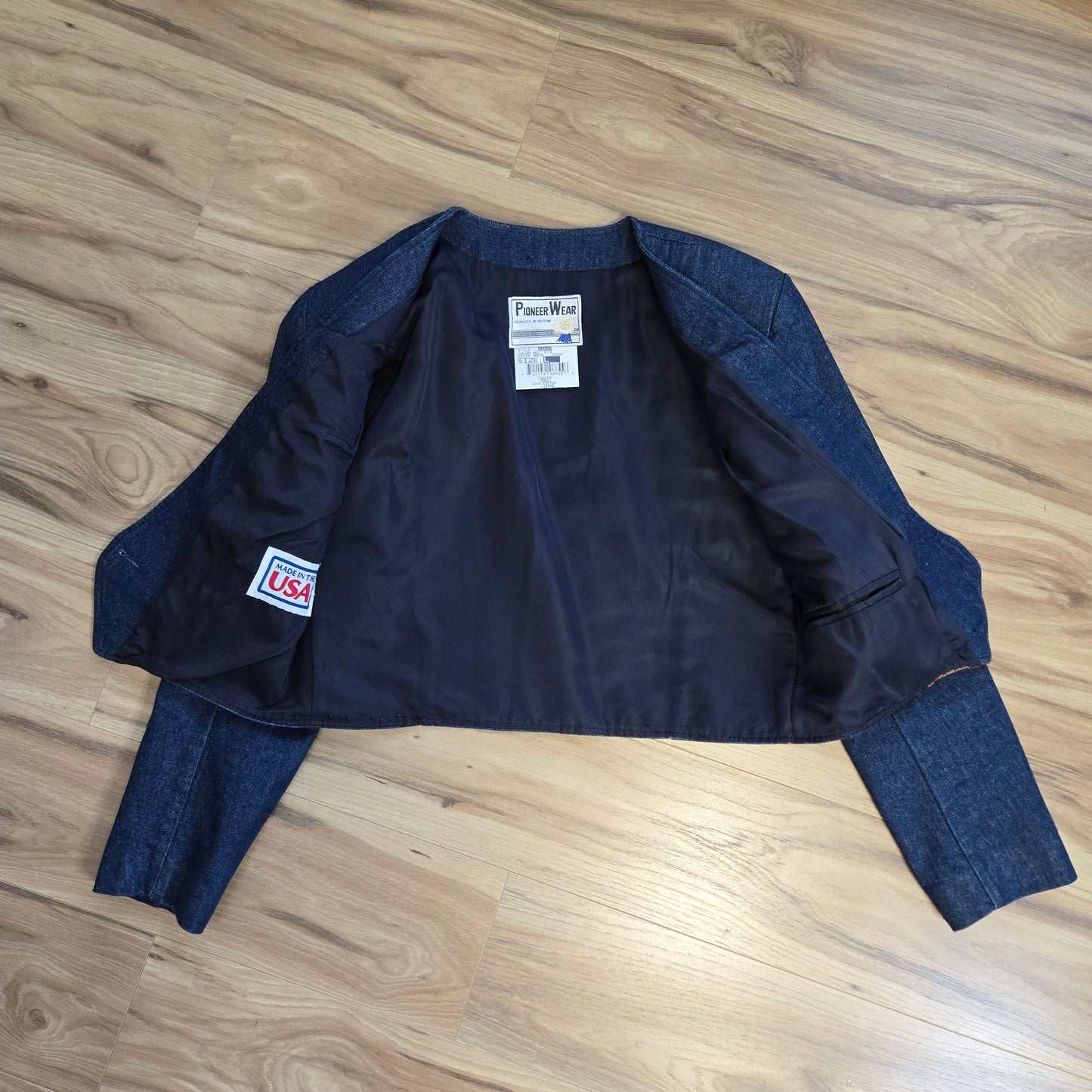 Pioneer Wear Vintage 80s Denim and Tapestry Crop Jacket - Large