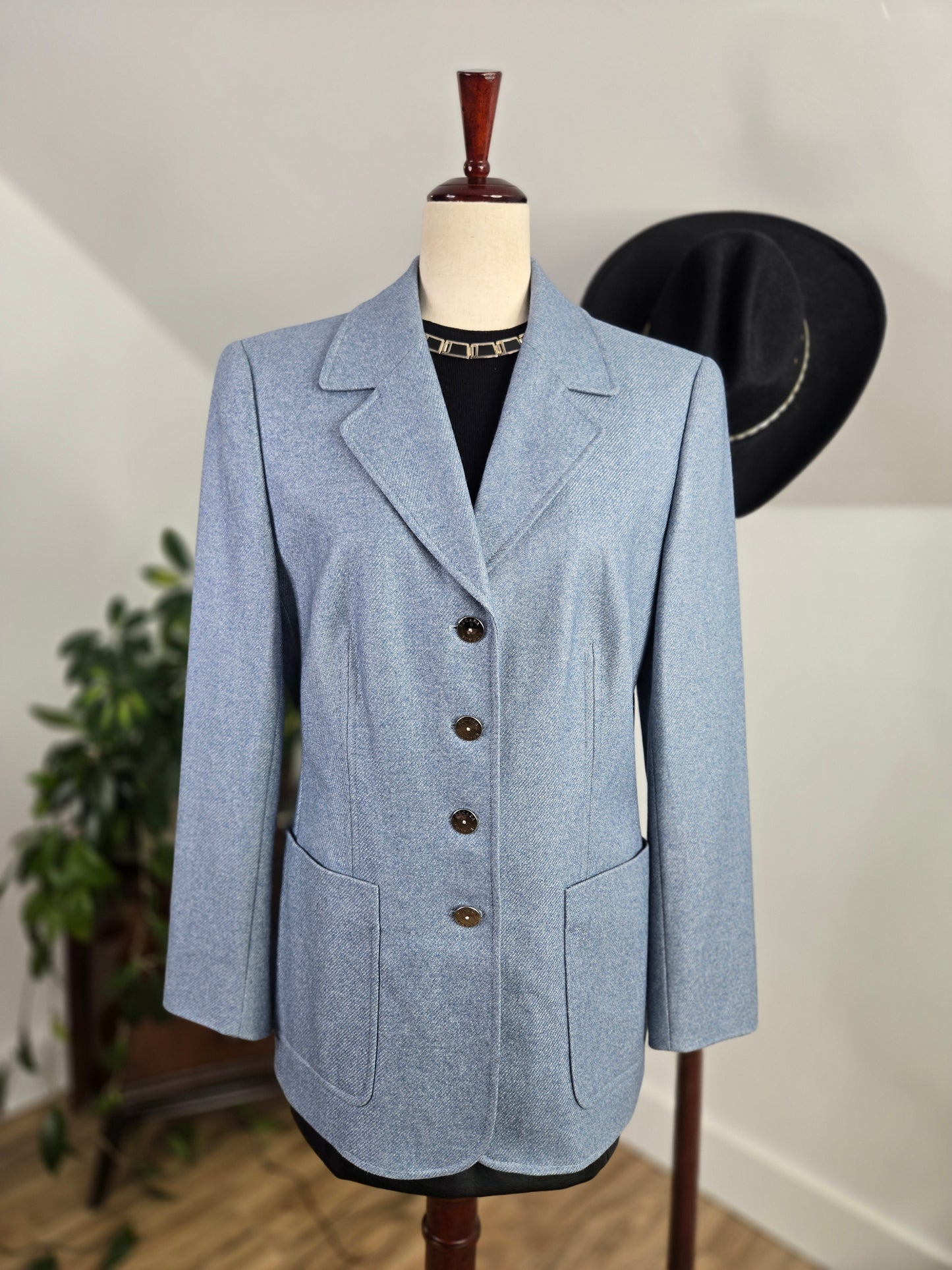 Escada Cashmere and Silk Made in Germany Vintage Blazer - large