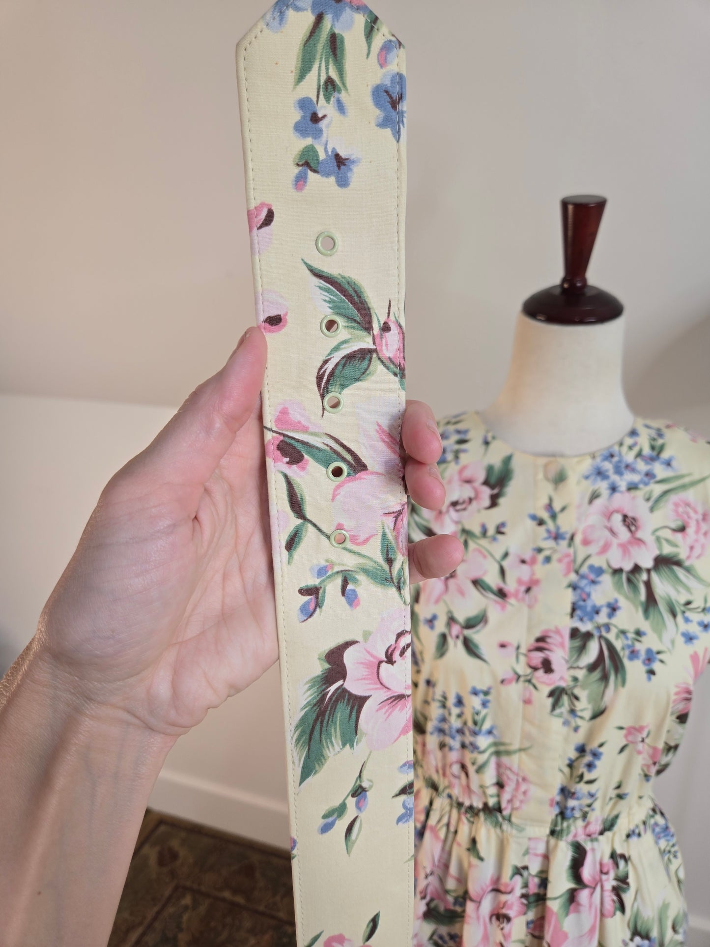 All Week Long 80s Cotton Floral Dress - medium