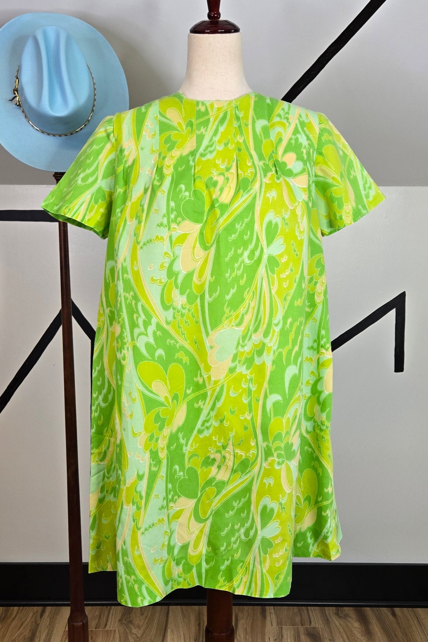 Vintage 1950s Handmade Lime Green Gauzy Cotton Shift Dress - medium