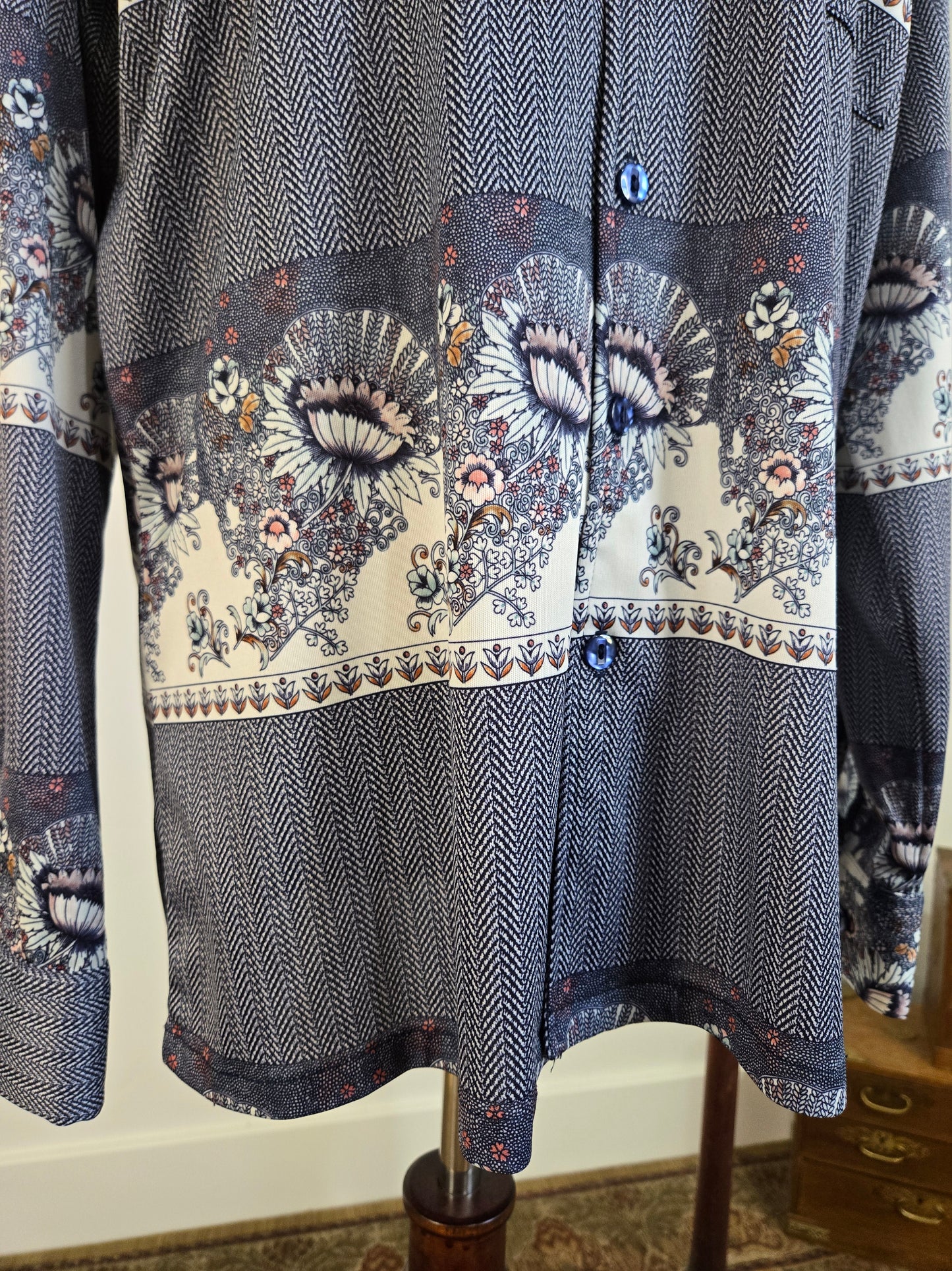 Joel Vintage 70s Navy Print Top - large