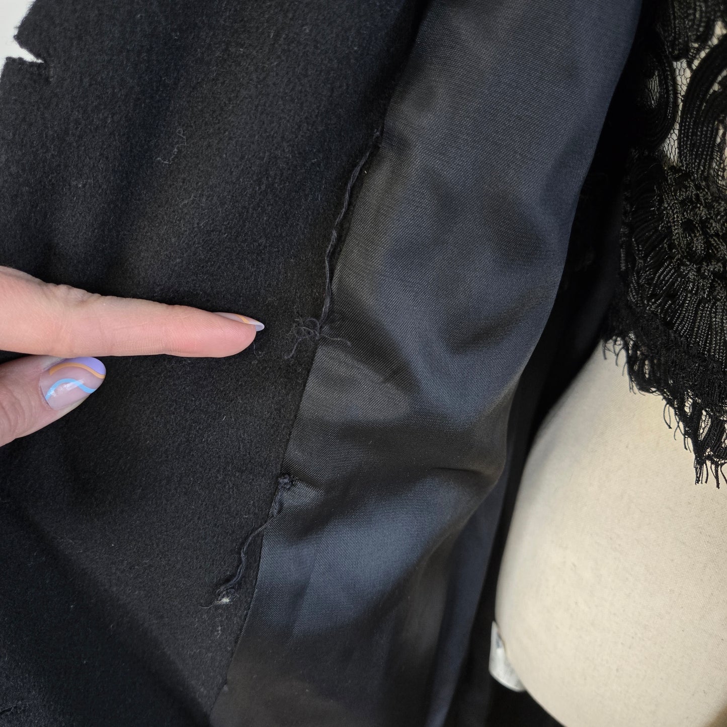 Perry Ellis Vintage Black Merino Wool Long Peacoat - size 8