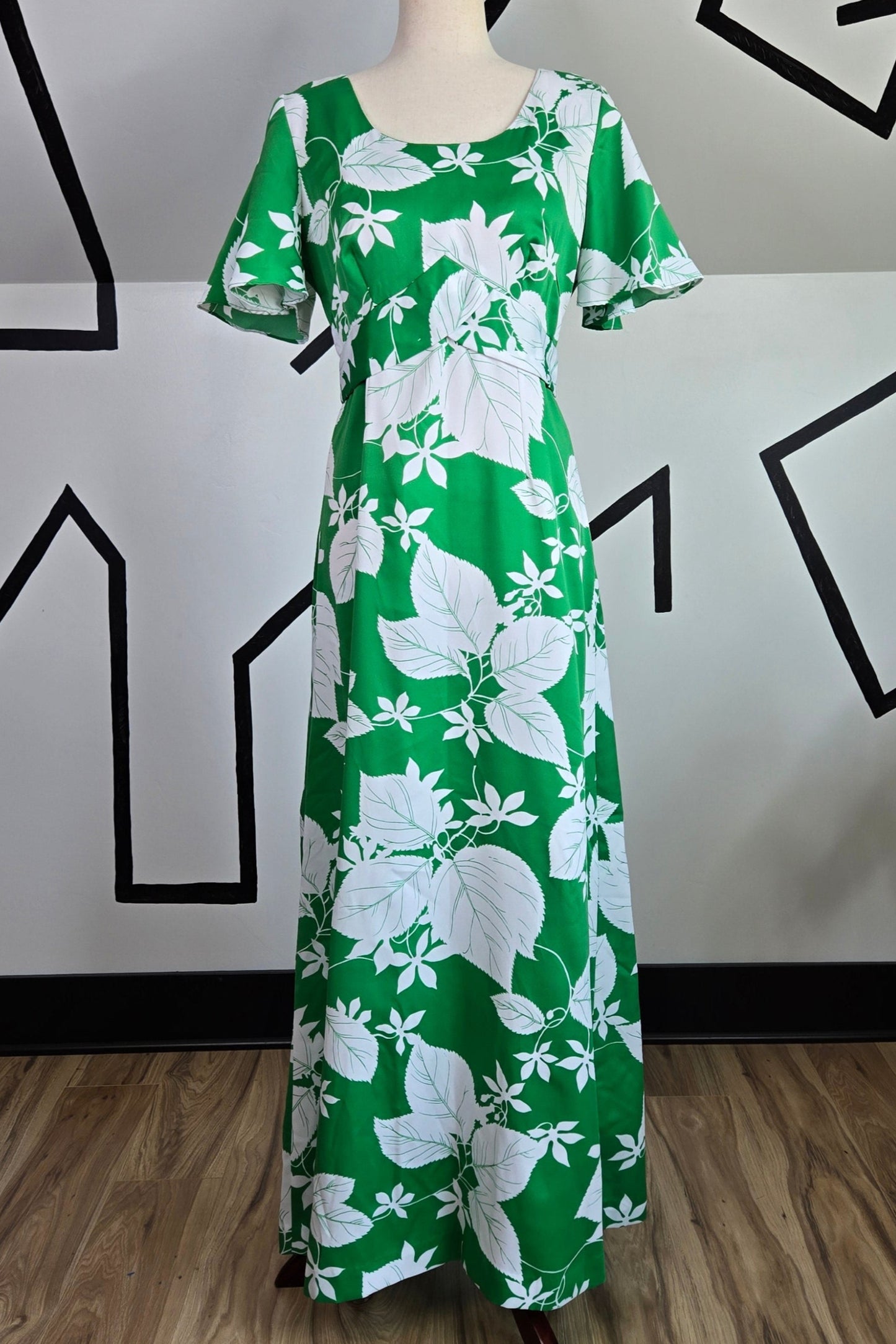 Hawaii Nei Honolulu Vintage 1960s Green and White Maxi Dress