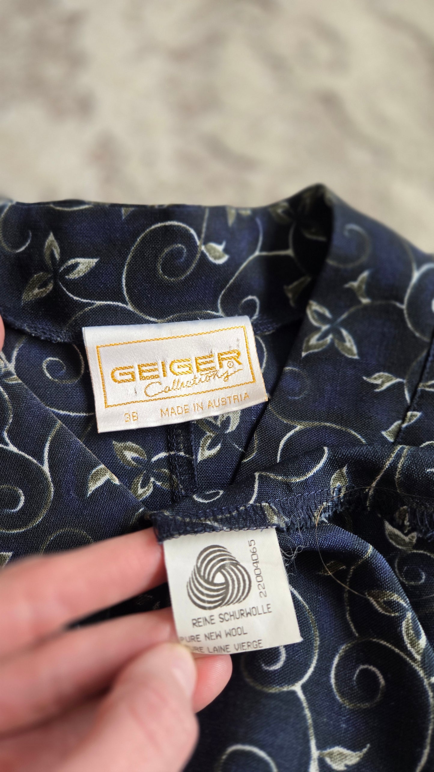 Geiger Made in Austria Lightweight Wool Blouse - EU 38 / Medium