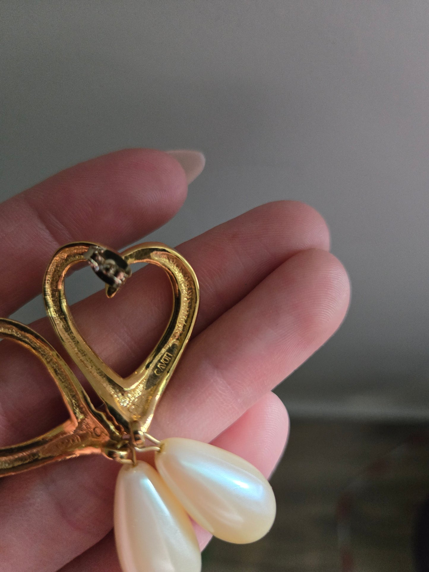 Avon Vintage Gold Tone Heart Earrings with Pearl Teardrops - Post Back