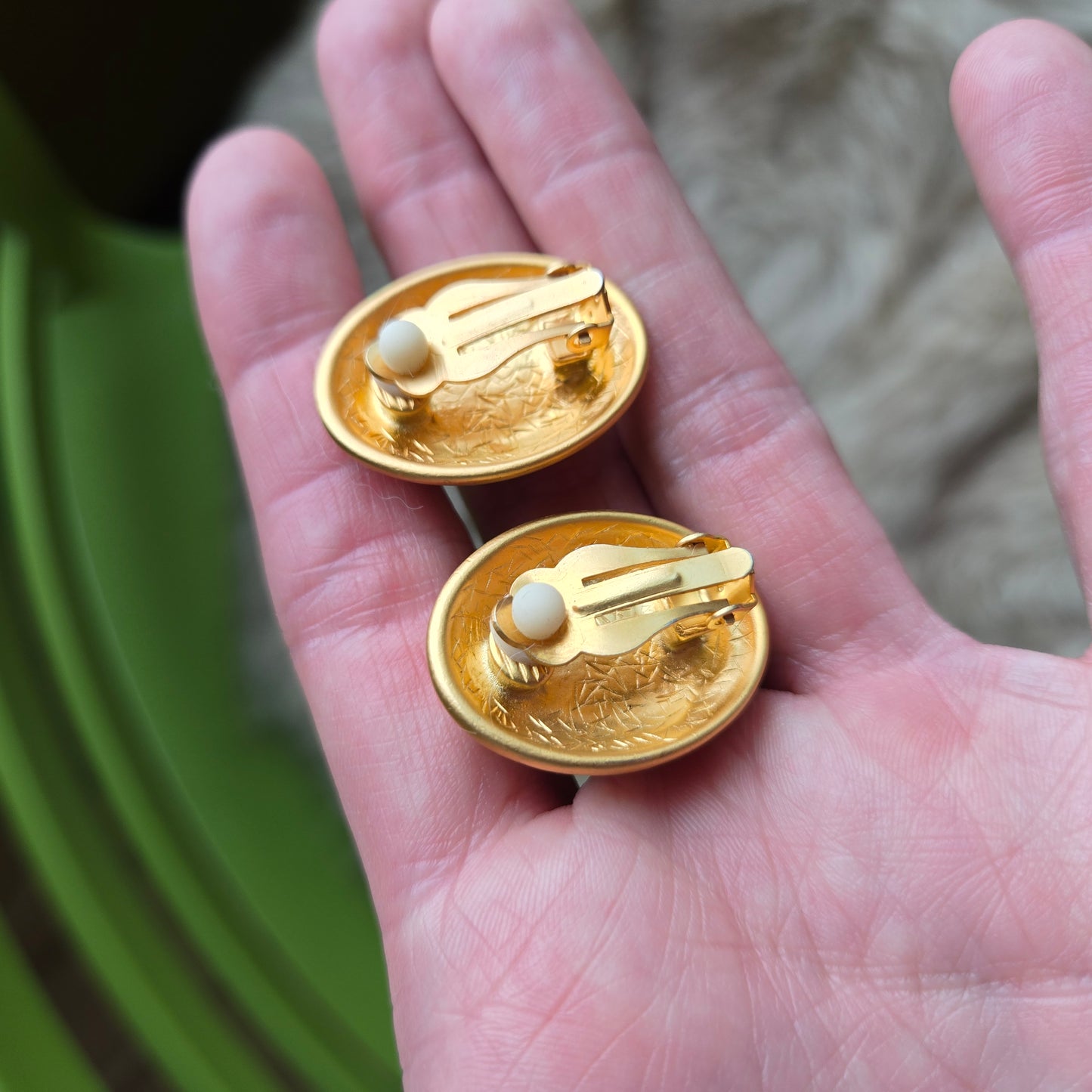Vintage Matte Deep Fuchsia Gold Tone Earrings - Clip On