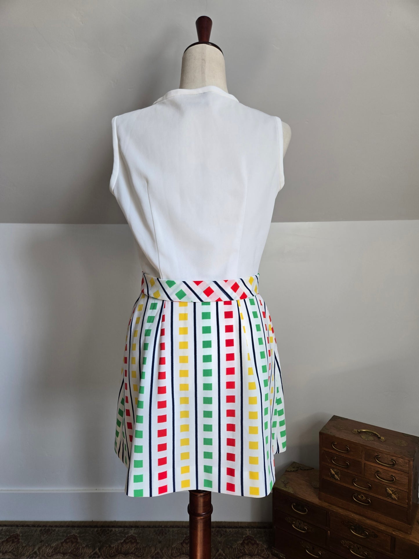 Fountain Square 70s Stop Light Dress - medium