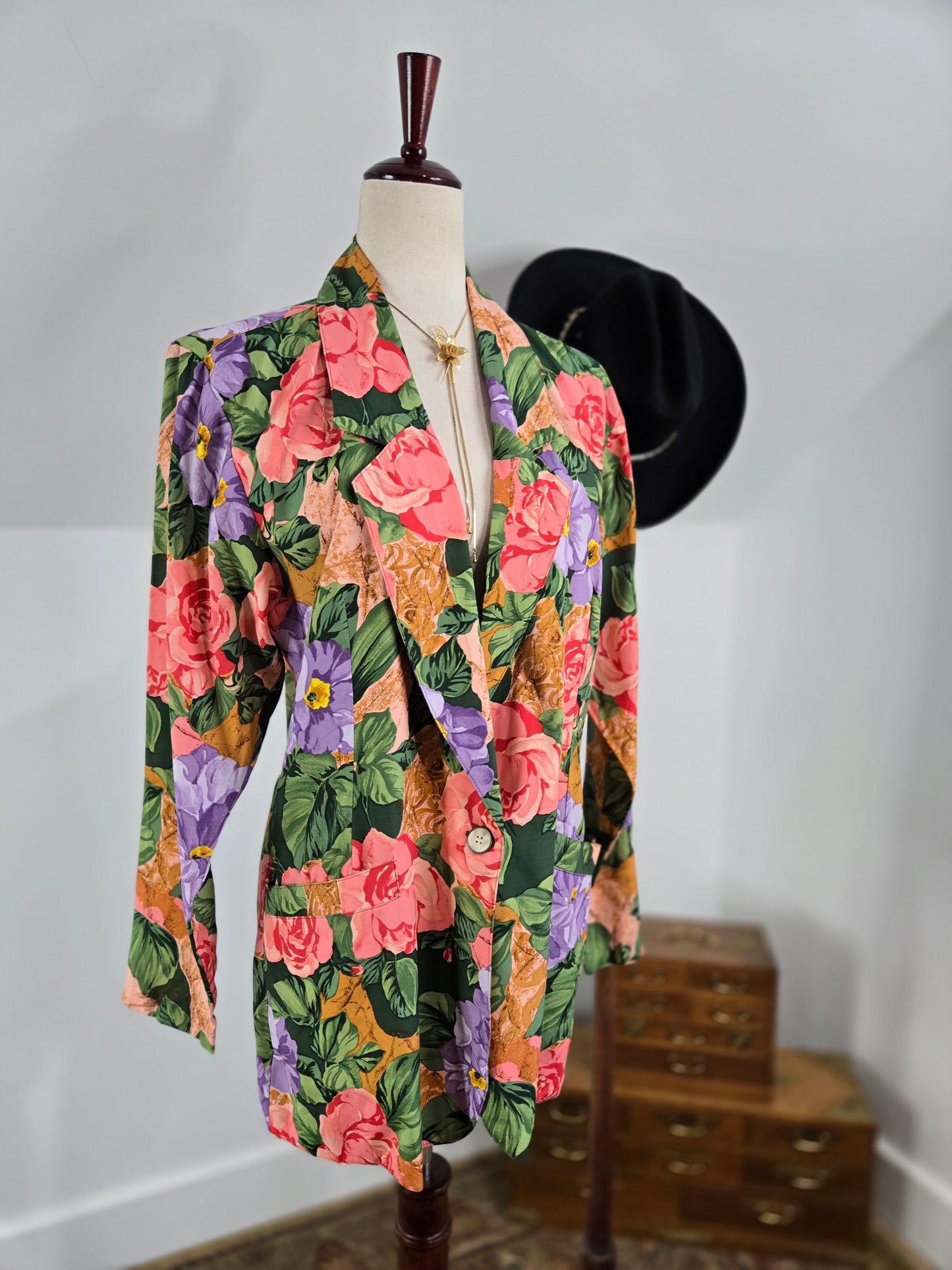 Carol Anderson Collection Vintage Floral Rayon Blazer - medium