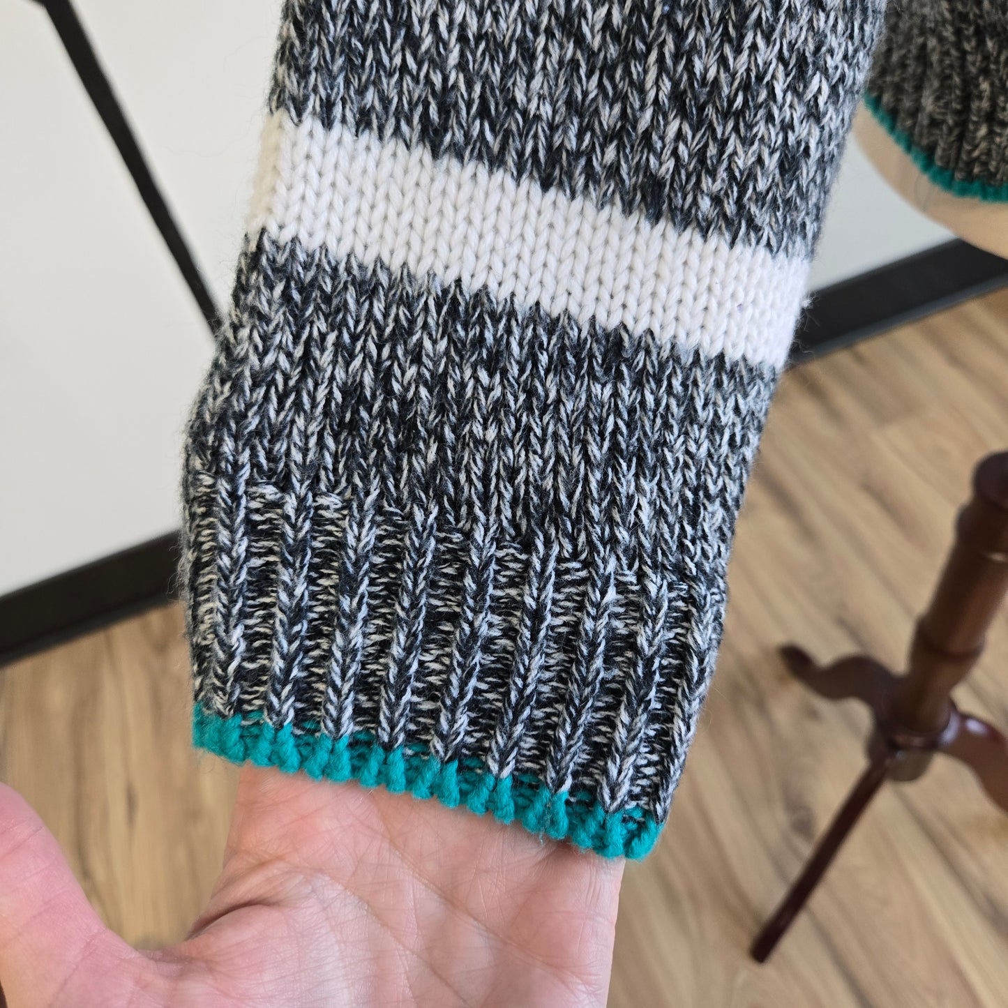 Nuggets Vintage 80s Pacman Knit Sweater made in Korea - medium