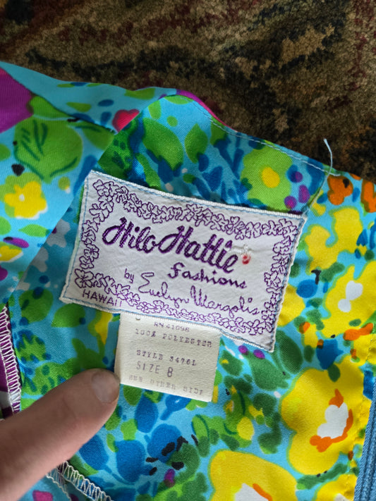 Hilo Hattie by Evelyn Margolis Vintage 70s Flower Power Dress - Small