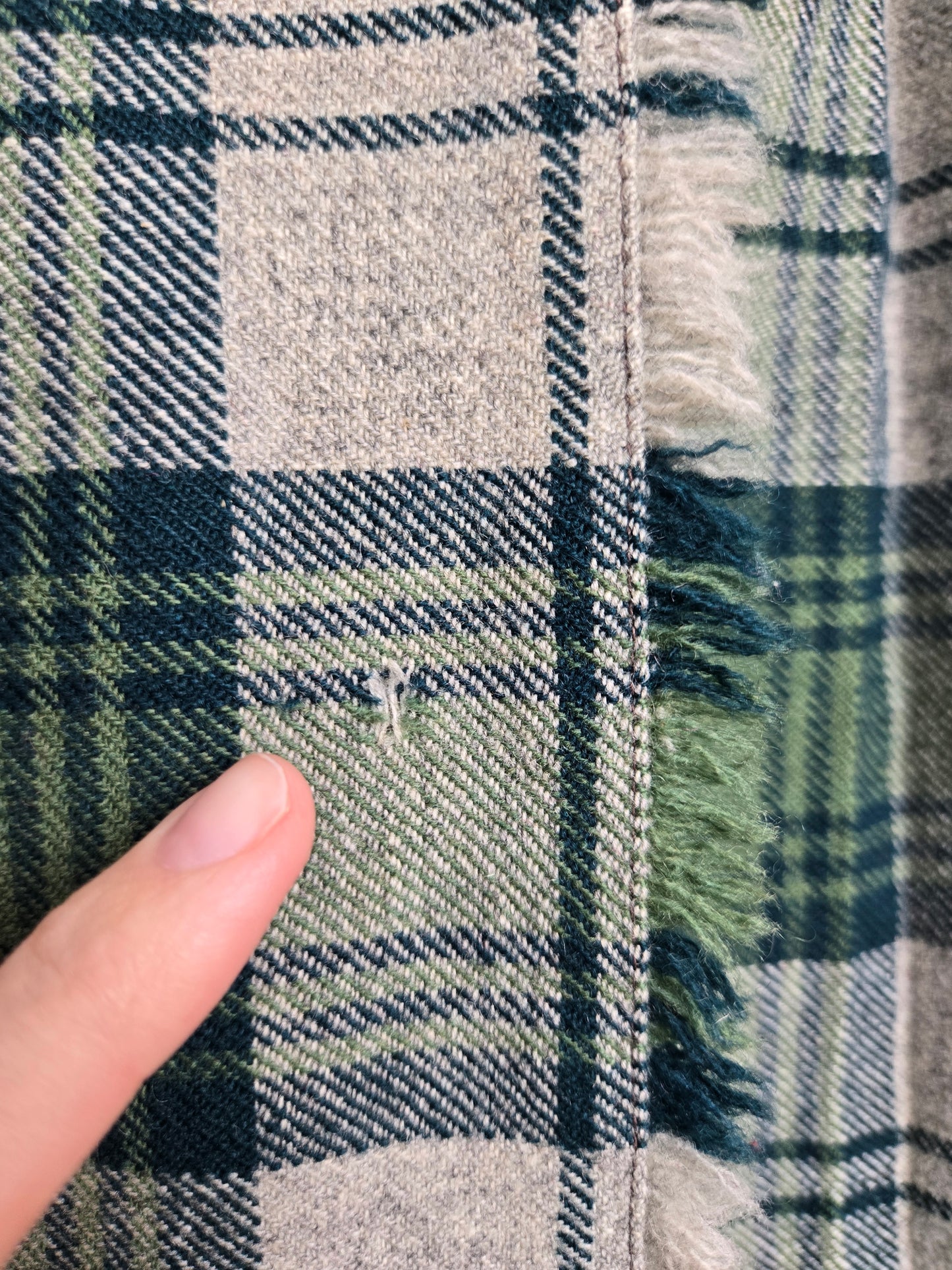 Hyland Vintage Scottish Wool Plaid Skirt Made in Scotland - W26-28"