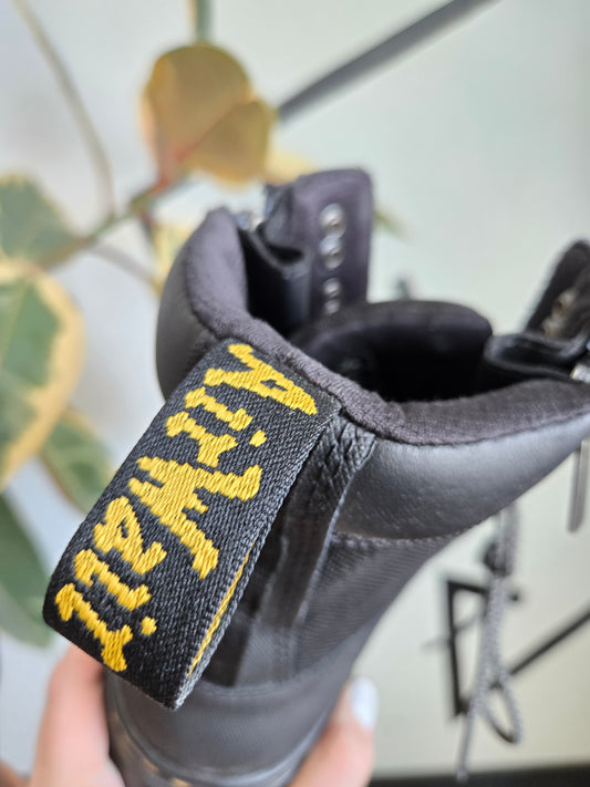 Dr Martens Combs Zip Casual Boots in Black (New) - M8 W9