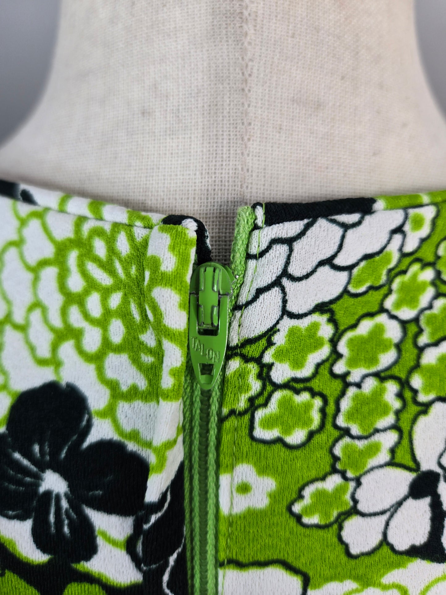 Barkcloth 1960s Green Dayglo Mini Dress with Puff Sleeve - small